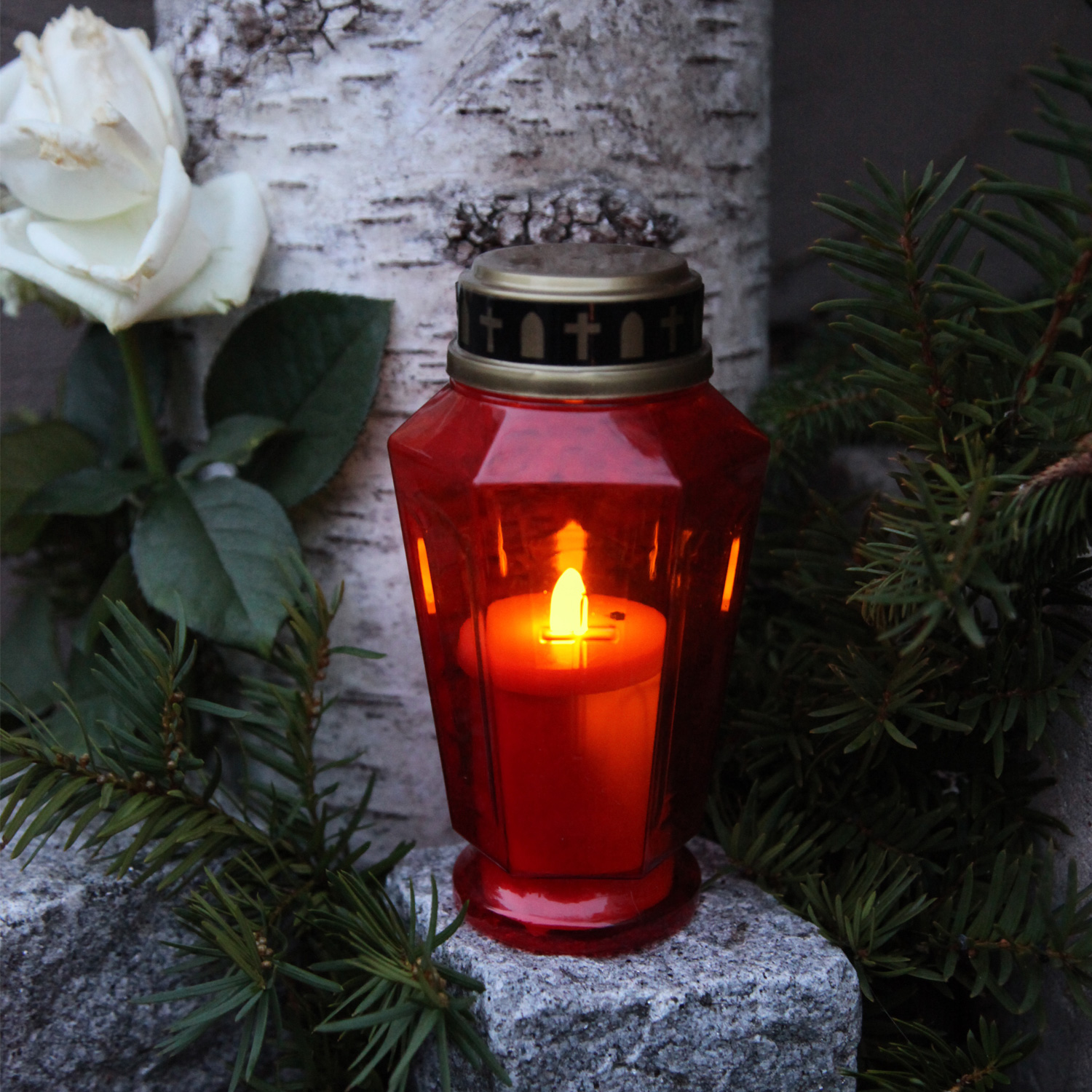 LED Grablicht Serene - Grabkerze - warmweiße LED - H: 15,5cm - 1000h Leuchtdauer - rot/gold - 10St. LED Grablicht Serene - Grabkerze - warmweiße LED - H: 15,5cm - 1000h Leuchtdauer - rot/gold - 10St.