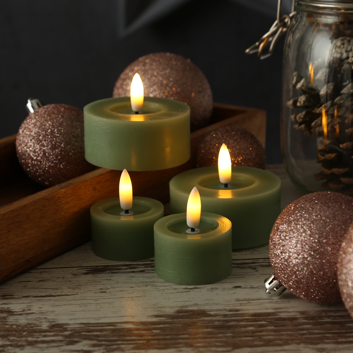 LED Maxi Teelichter LINA - Rustik-Optik - Echtwachs - Timer - D: 7cm - H: 6cm - grün - 2 Stück