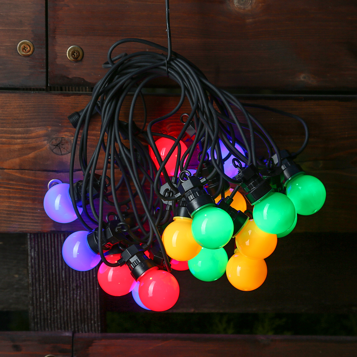 LED Party Lichterkette Circus - 20 bunte LED - 8,8m - koppelbar bis 100 LED - 8 Funktionen - Außen LED Party Lichterkette Circus - 20 bunte LED - 8,8m - koppelbar bis 100 LED - 8 Funktionen - Außen