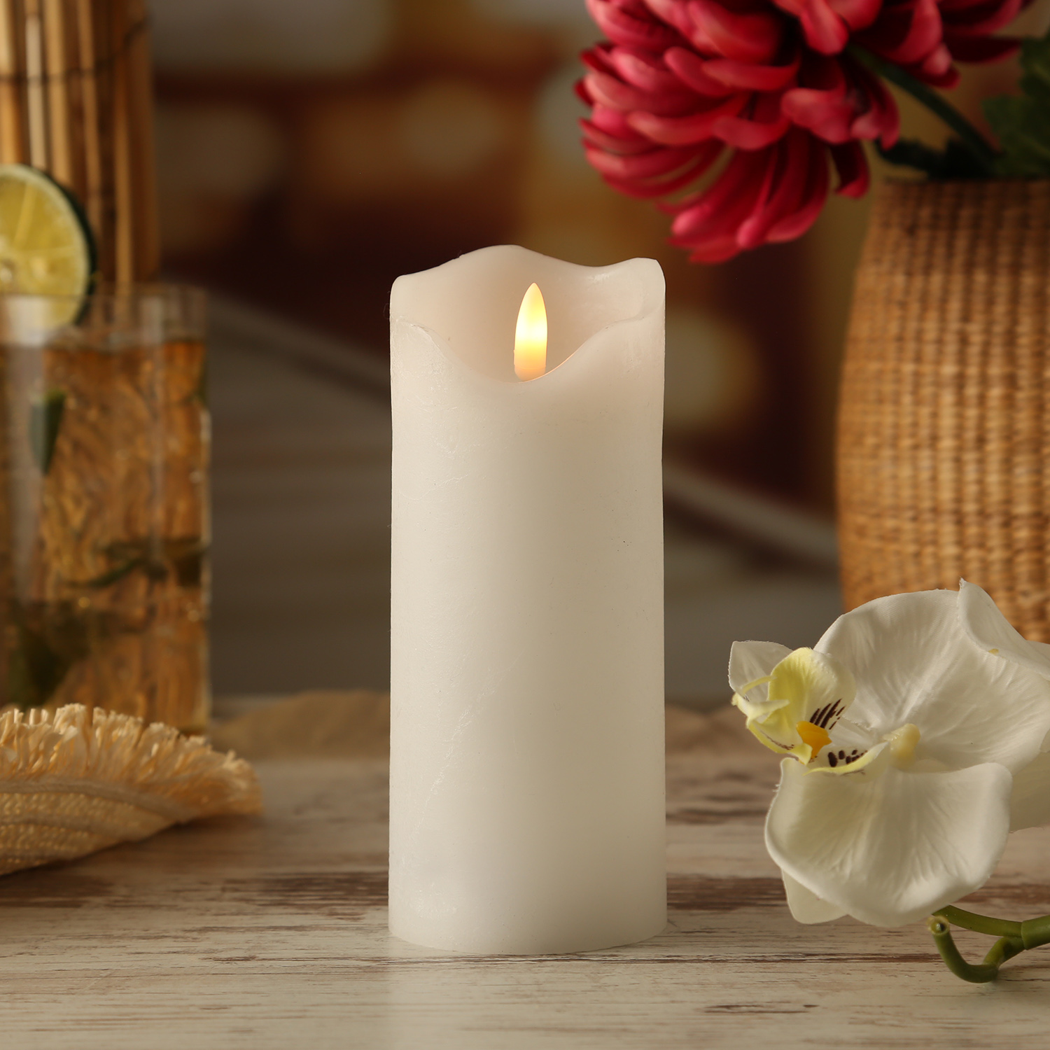 LED Kerze FLAMME - Rustik-Optik - Echtwachs - 3D Flamme - H: 17cm - Batterie - Timer - weiß LED Kerze FLAMME - Rustik-Optik - Echtwachs - 3D Flamme - H: 17cm - Batterie - Timer - weiß