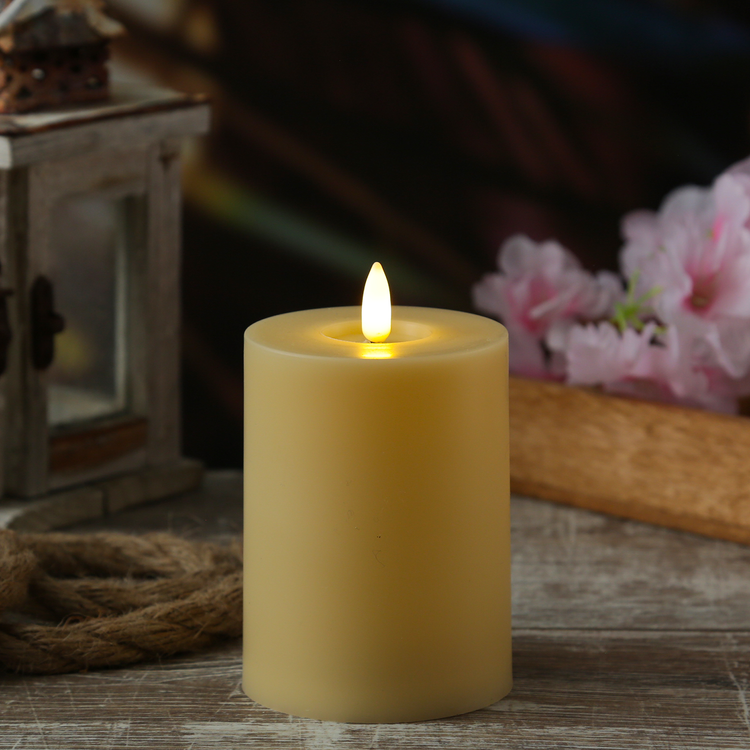 LED Stumpenkerze - Kunststoff - 3D Flamme - H: 10cm - D: 7,5cm - Timer - für Innen/Außen - creme LED Stumpenkerze - Kunststoff - 3D Flamme - H: 10cm - D: 7,5cm - Timer - für Innen/Außen - creme