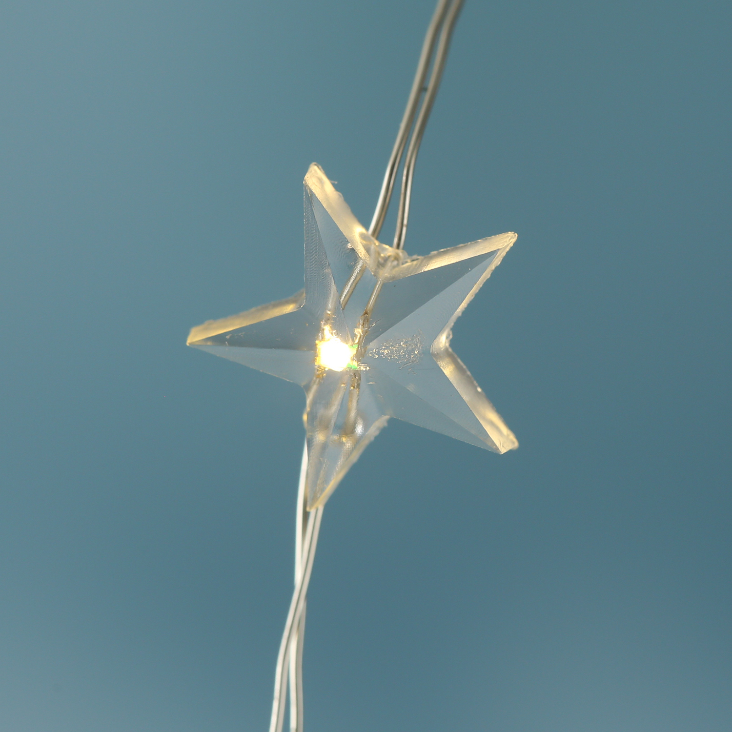 LED Drahtlichterkette Sterne - 60 warmweiße LED - L: 2,95m - Timer - Batterie - silber, transparent LED Drahtlichterkette Sterne - 60 warmweiße LED - L: 2,95m - Timer - Batterie - silber, transparent