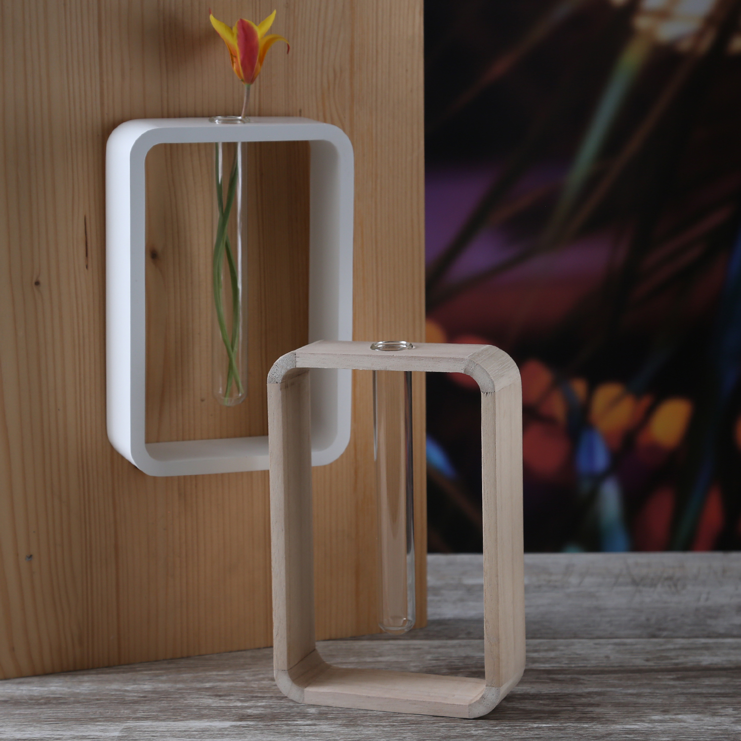 Deko Vase mit Reagenzglas - Blumenvase - Holz - H: 18cm - hellbraun