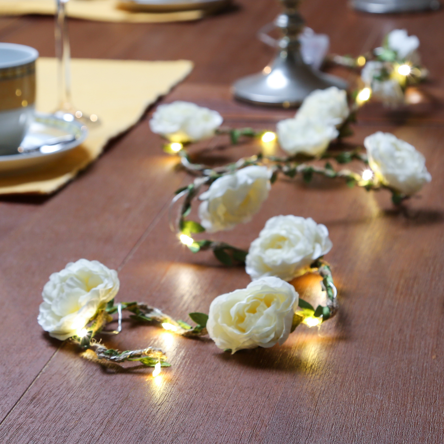 LED Lichterkette Rosen - 26 warmweiße LED - Timer - Batterie - L: 1,5m - für Innen - weiß LED Lichterkette Rosen - 16 warmweiße LED - Timer - Batterie - L: 1,5m - für Innen - weiß