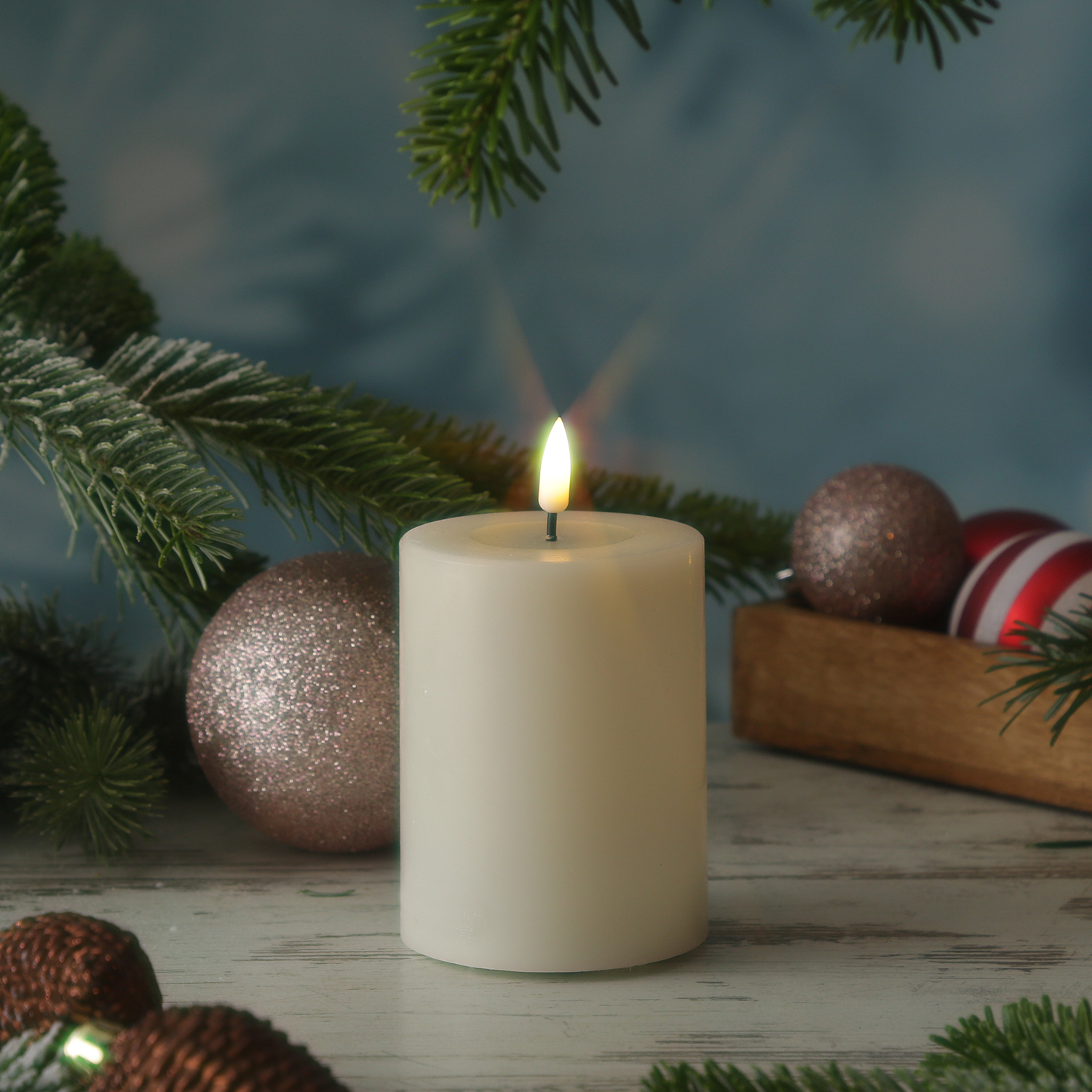 LED Stumpenkerze MIA - Echtwachs - realistische 3D Flamme - H: 10cm - Batteriebetrieb - creme LED Stumpenkerze MIA - Echtwachs - realistische 3D Flamme - H: 10cm - Batteriebetrieb - creme