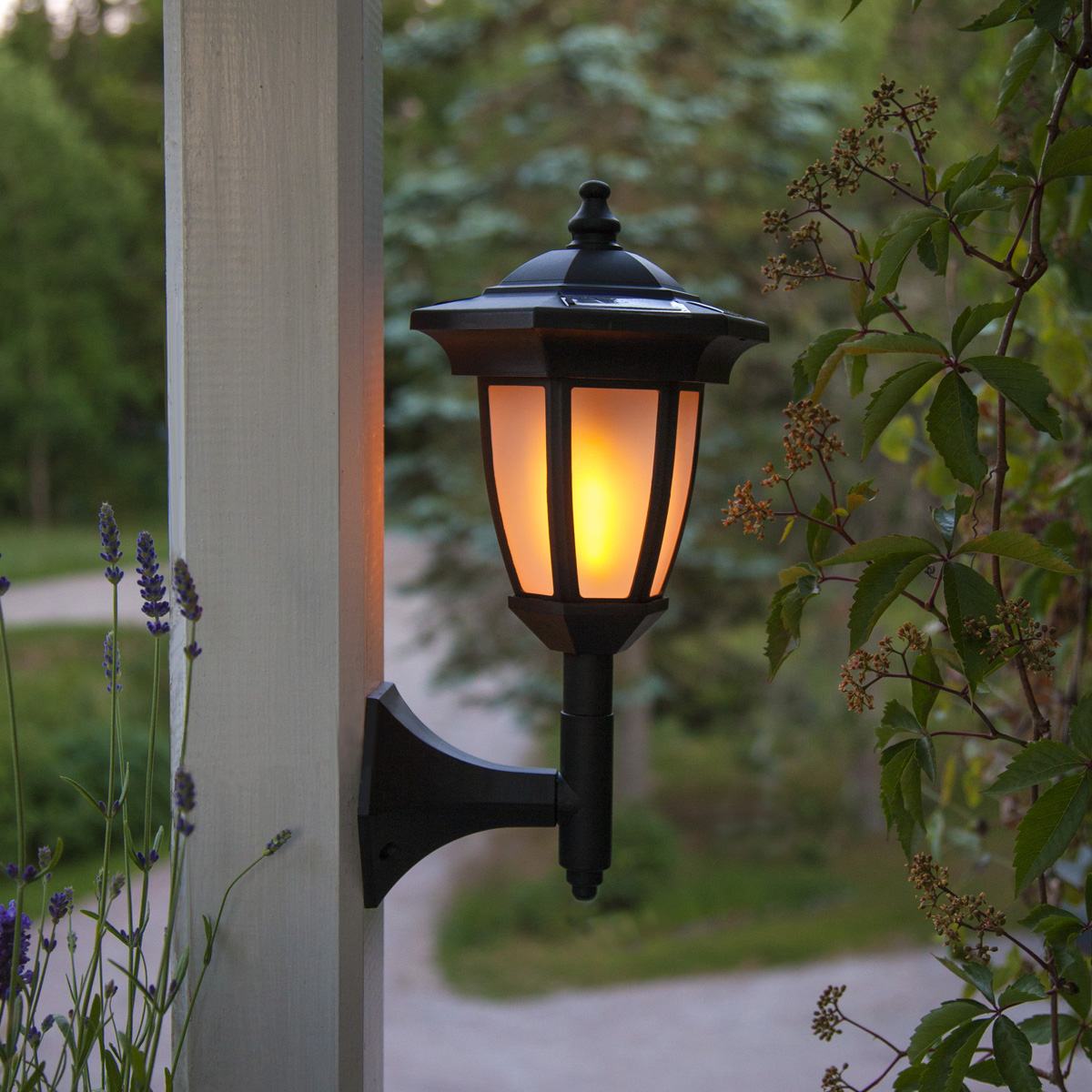 LED Solar Laterne "Flame" - 4in1 - Tisch/Boden/Wand - gelbe LED - Dämmerungssensor - schwarz LED Solar Laterne "Flame" - 4in1 - Tisch/Boden/Wand - gelbe LED - Dämmerungssensor - schwarz