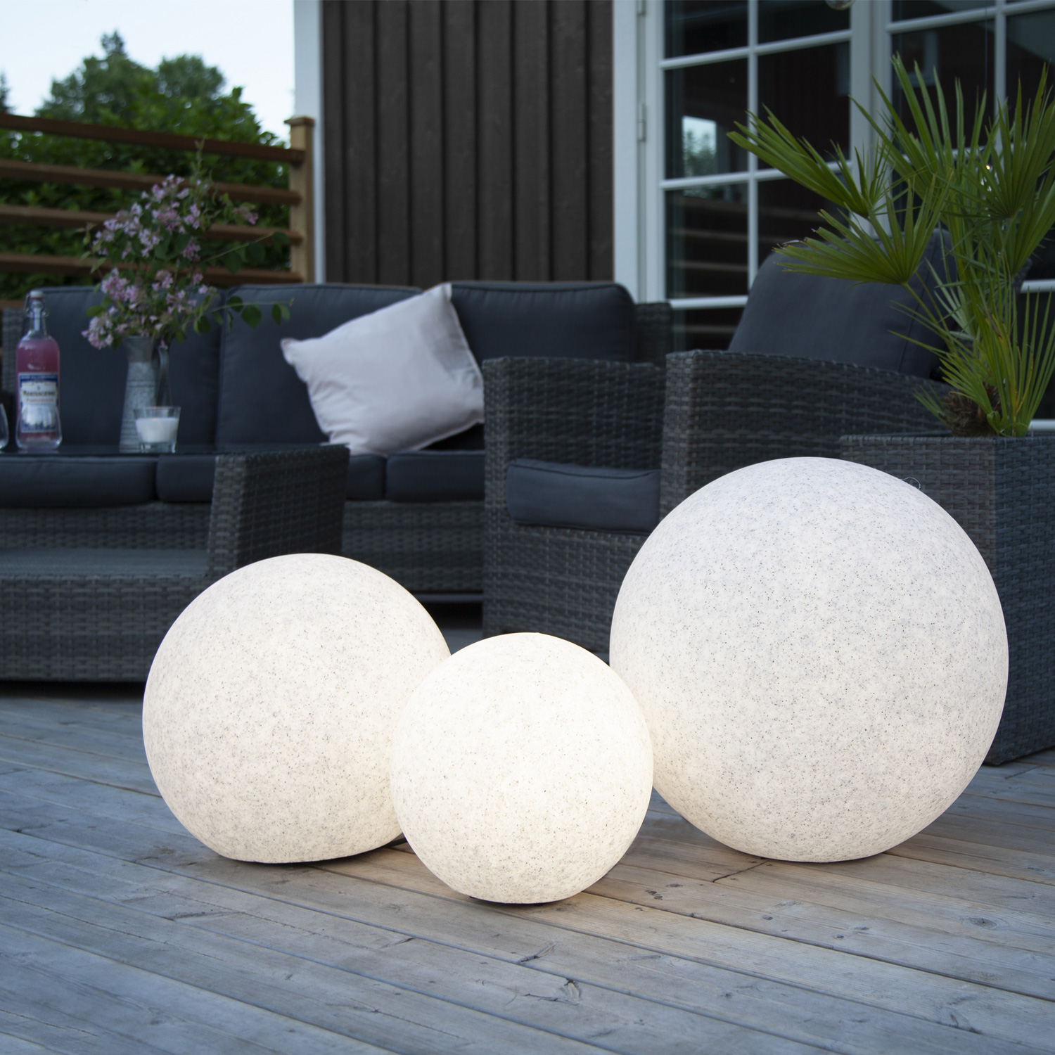 Gartenkugel STONE - Erdspieß - H: 48cm - D: 50cm - Fassung E27 - Kabel - Außen - grau Gartenkugel STONE - Erdspieß - H: 48cm - D: 50cm - Fassung E27 - Kabel - Außen - grau