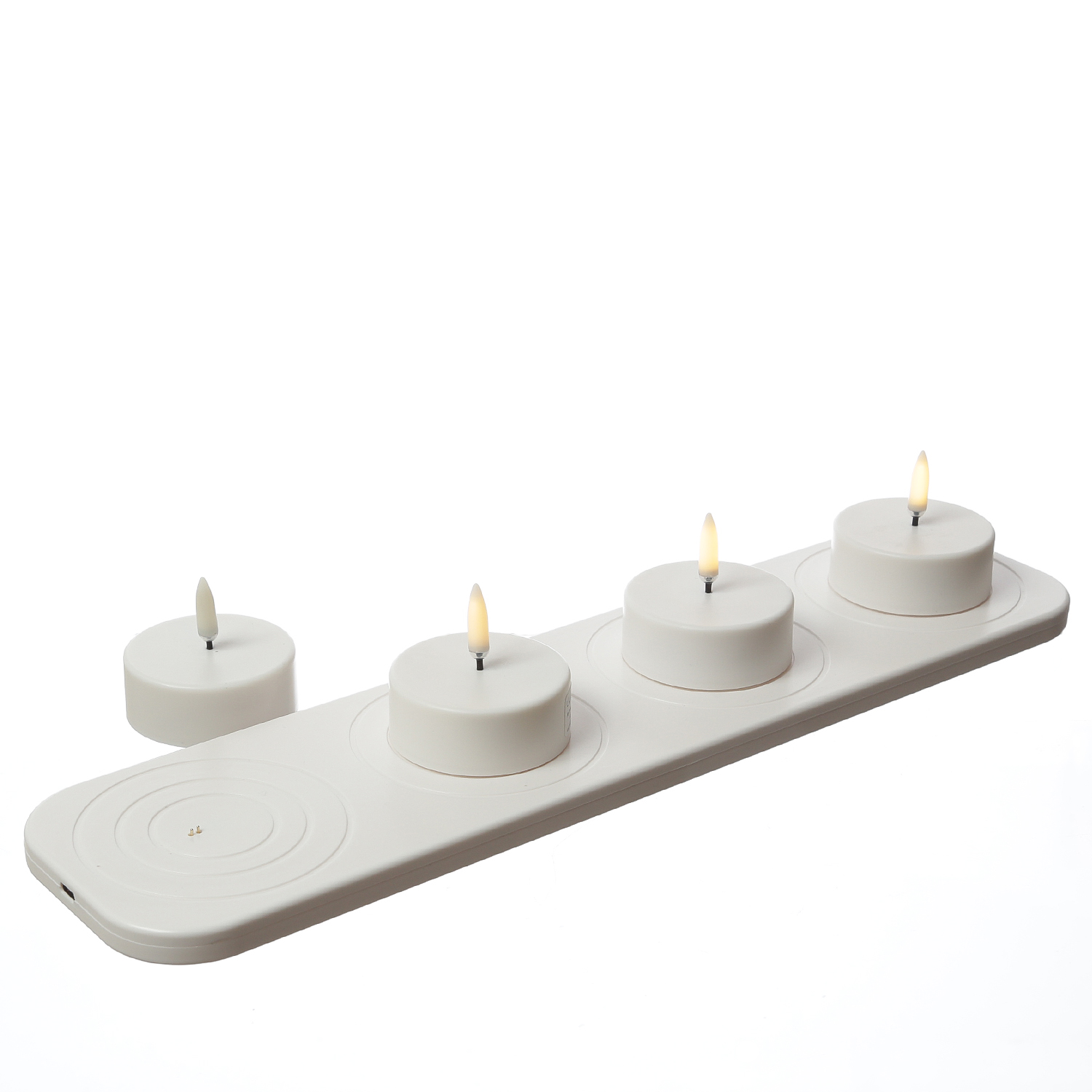 LED Maxi Teelichter - 4 wiederaufladbare LED Teelichter mit Ladestation/Fernb. - Timer - für Außen LED Maxi Teelichter - 4 wiederaufladbare LED Teelichter mit Ladestation/Fernb. - Timer - für Außen
