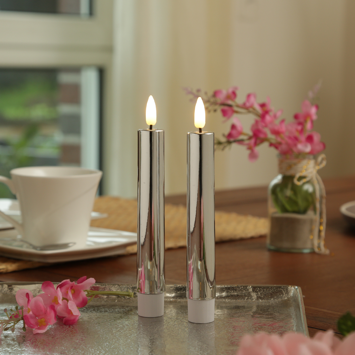 LED Stabkerzen - Tafelkerzen aus Kunststoff - H- 17cm - Timer - silber glänzend - 2er Set LED Stabkerzen - Tafelkerzen aus Kunststoff - H- 17cm - Timer - silber glänzend - 2er Set