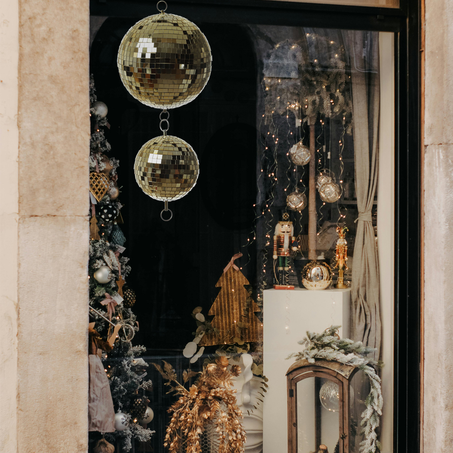 Spiegelkugel 15cm - gold - Discokugel Echtglas - 10x10mm Spiegel - PROMO - Metallöse oben + unten