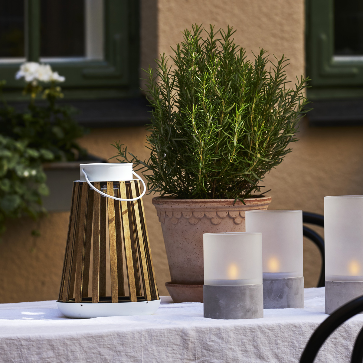 LED  Solar Laterne CATANIA - zum Hängen & Stellen - warmweiße LED - H: 28cm - Lichtsensor - outdoor