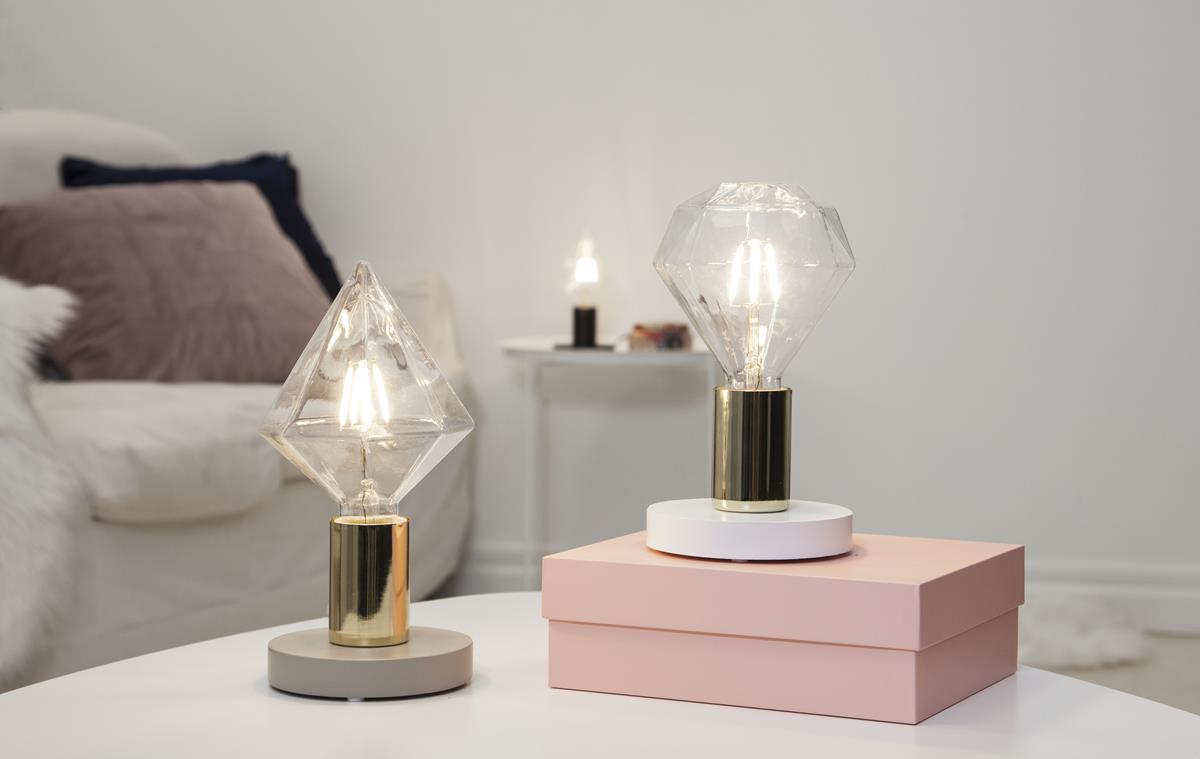 Leuchtmittel LED | Filament | Diamant | ?11,5cm x ?13,2cm | 3,2W | E27 | 2700K | 320 Lumen | Dimmbar Leuchtmittel LED | Filament | Diamant | ?11,5cm x ?13,2cm | 3,2W | E27 | 2700K | 320 Lumen | Dimmbar