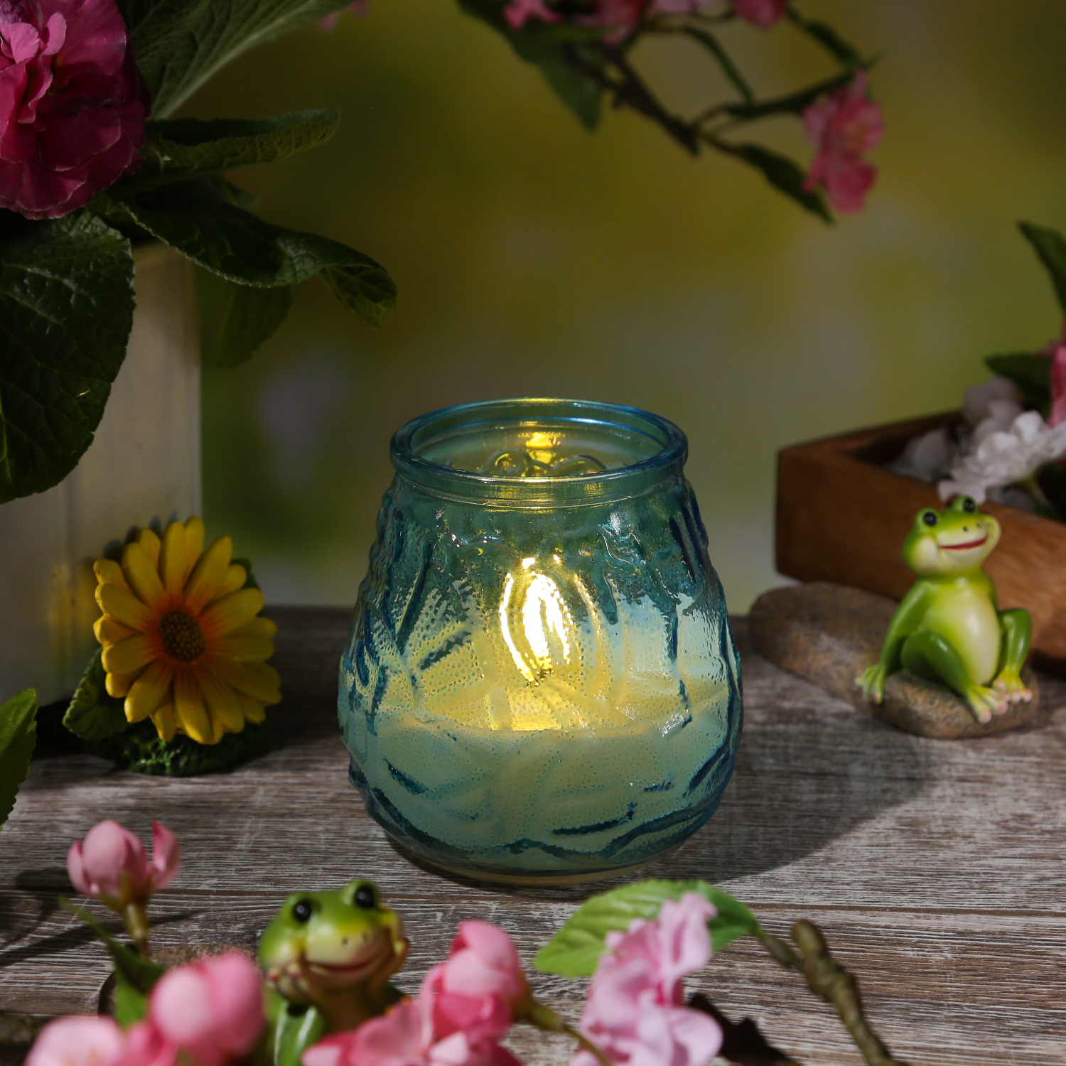 LED Kerze im Glas - LED Windlicht - Echtwachs - 3D Flamme - Timer - mit Batterie - H: 9,5cm - blau LED Kerze im Glas - LED Windlicht - Echtwachs - 3D Flamme - Timer - mit Batterie - H: 9,5cm - blau