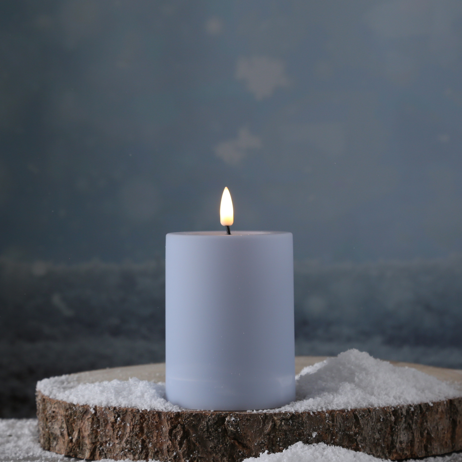 LED Stumpenkerze MIA - Kunststoff - realistische 3D Flamme - H: 10cm - outdoor - pastellblau LED Stumpenkerze MIA - Kunststoff - realistische 3D Flamme - H: 10cm - outdoor - pastellblau