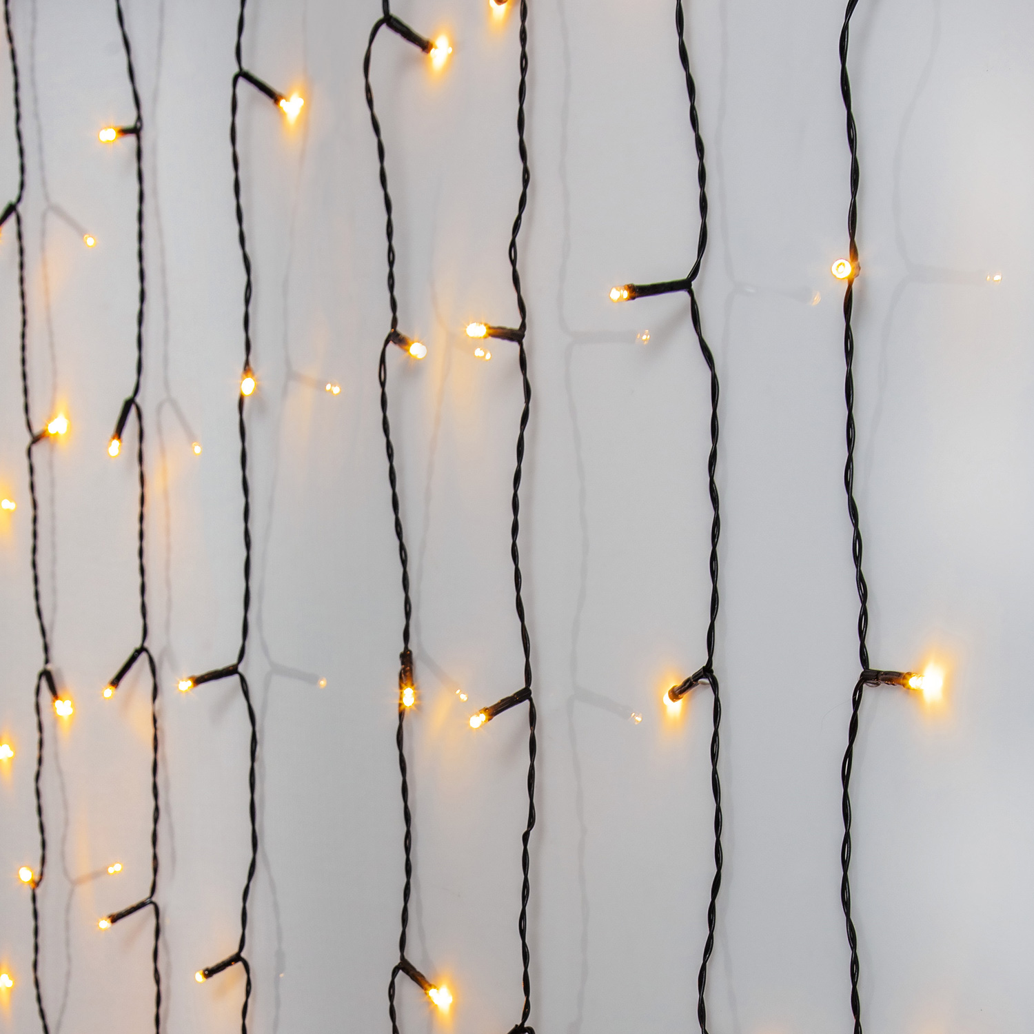 LED Lichtvorhang - Serie LED - outdoor - 80 ultra warmweiße LED - L: 1,3m, H: 1,3m - schwarzes Kabel LED Lichtvorhang - Serie LED - outdoor - 80 ultra warmweiße LED - L: 1,3m, H: 1,3m - schwarzes Kabel