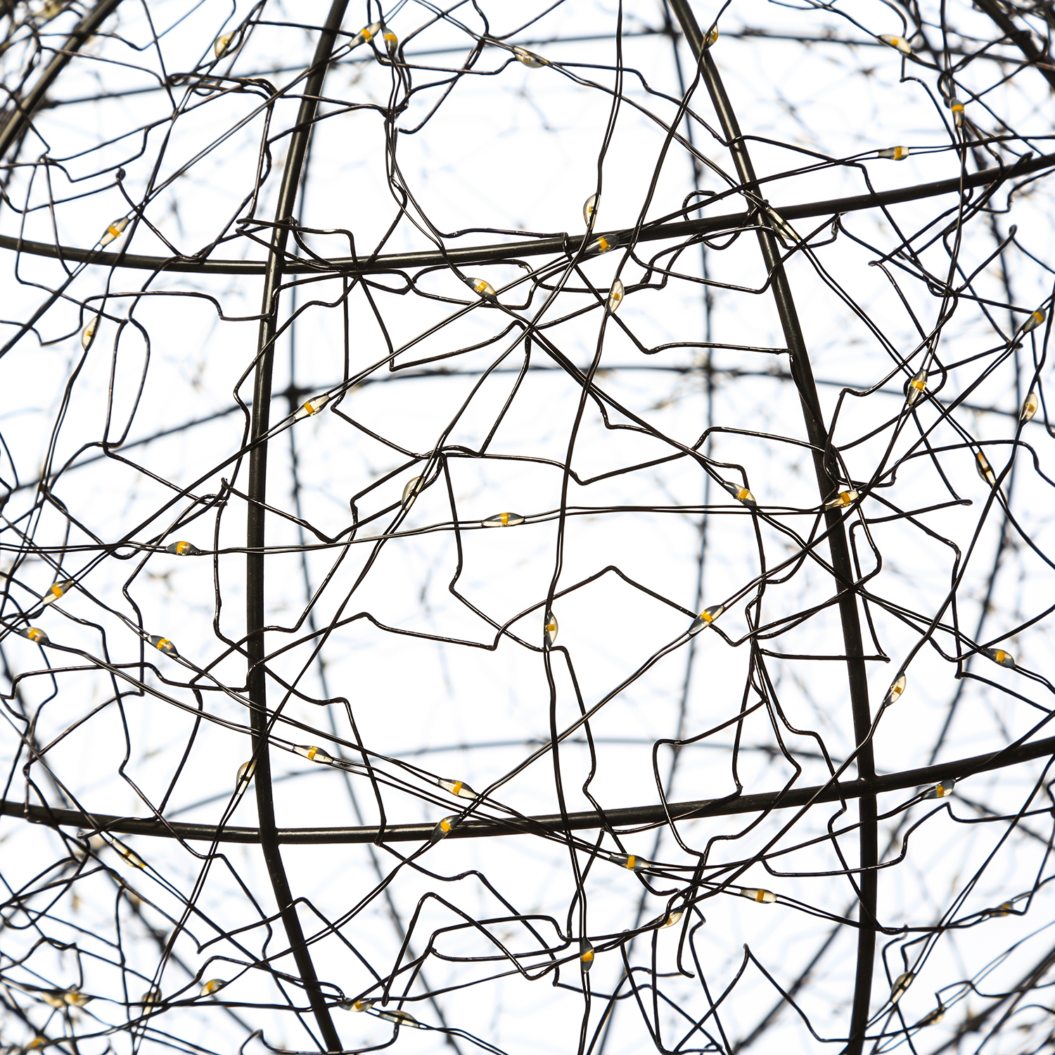 LED Drahtkugel - Leuchtkugel - 600 bernsteinfarbene LED - Timer - D: 38cm - für Innen/Außen