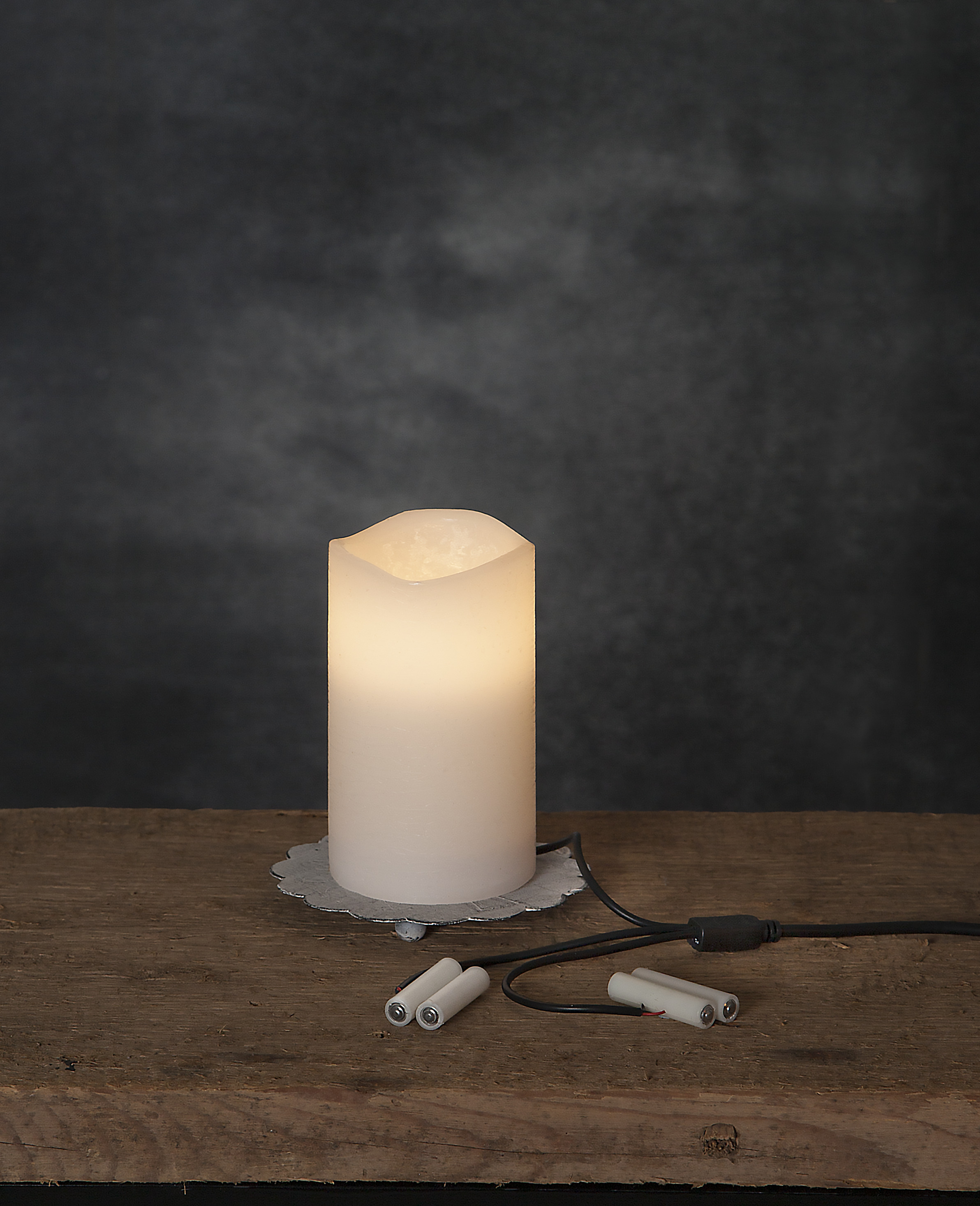 Stromadapter für Batterieartikel(3xAAA) - Batterie Eliminator - Ersetzt 3 x 3 Microbatterien Stromadapter für Batterieartikel(3xAAA) - Batterie Eliminator - Ersetzt 3 x 3 Microbatterien