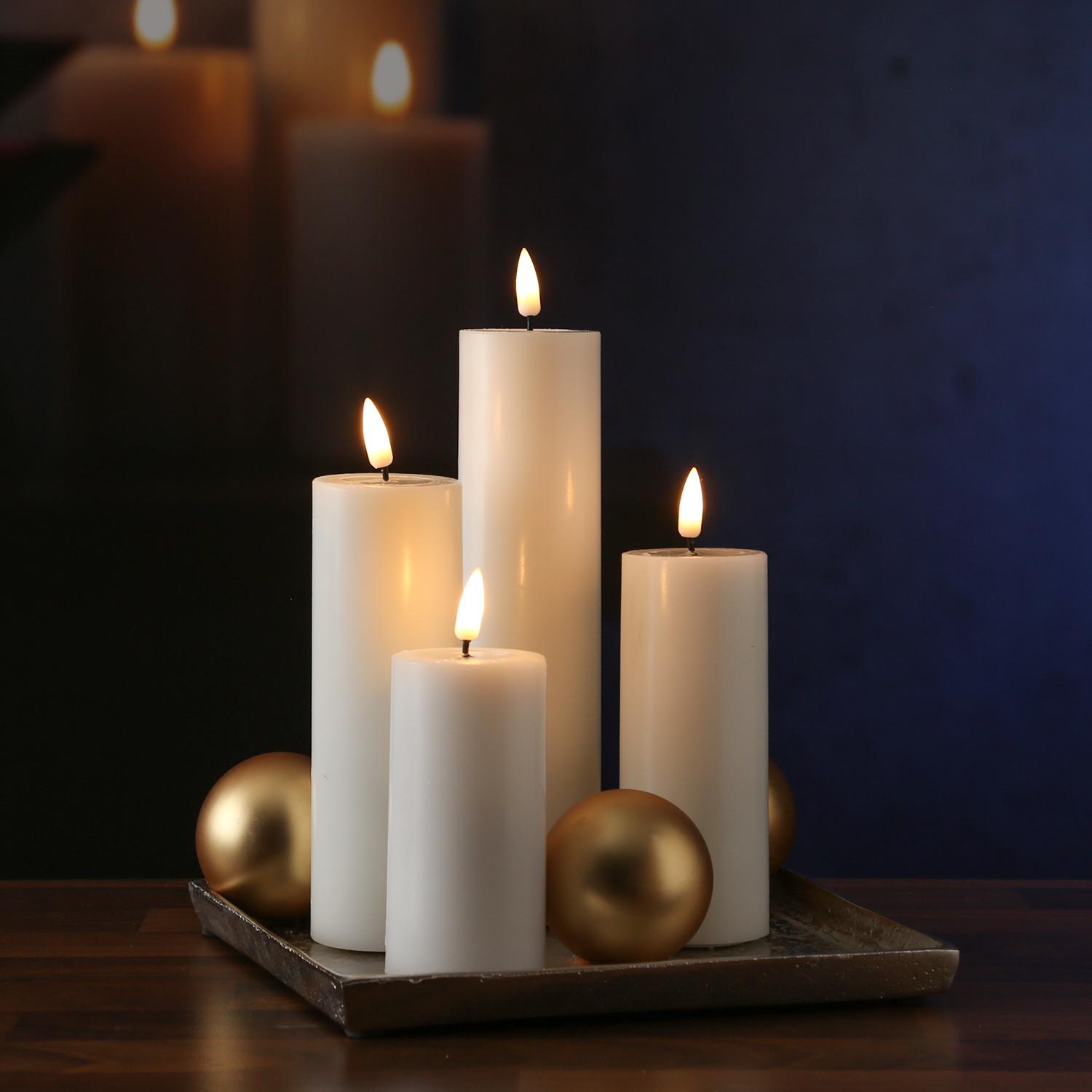 LED Stumpenkerze MIA - Echtwachs - realistische 3D Flamme - D: 5cm - H: 15cm - Batterie - weiß LED Stumpenkerze MIA - Echtwachs - realistische 3D Flamme - D: 5cm - H: 15cm - Batterie - weiß