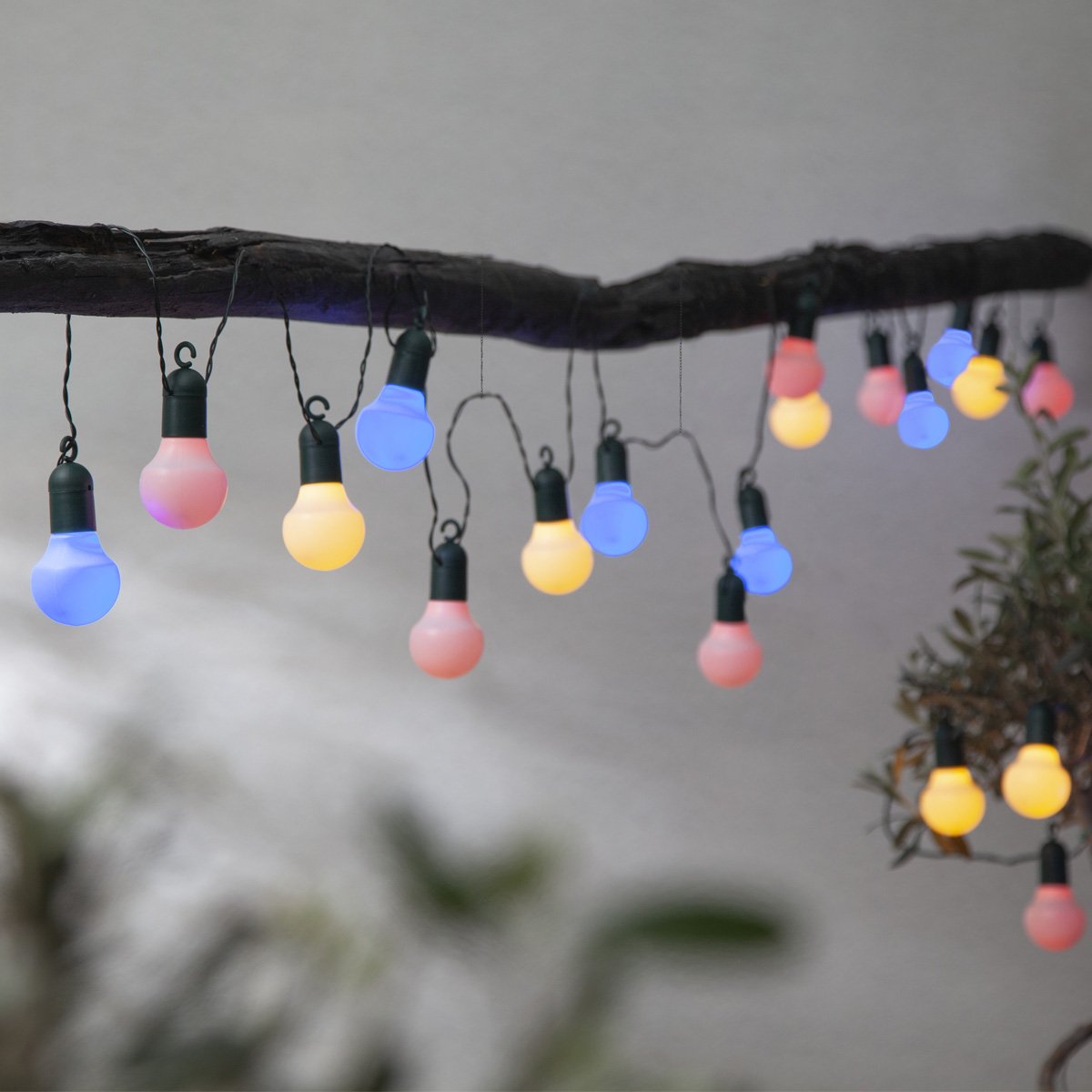 LED Party Lichterkette - 20 bunte LED - L: 5,7m - grünes Kabel - outdoor - pastelfarben