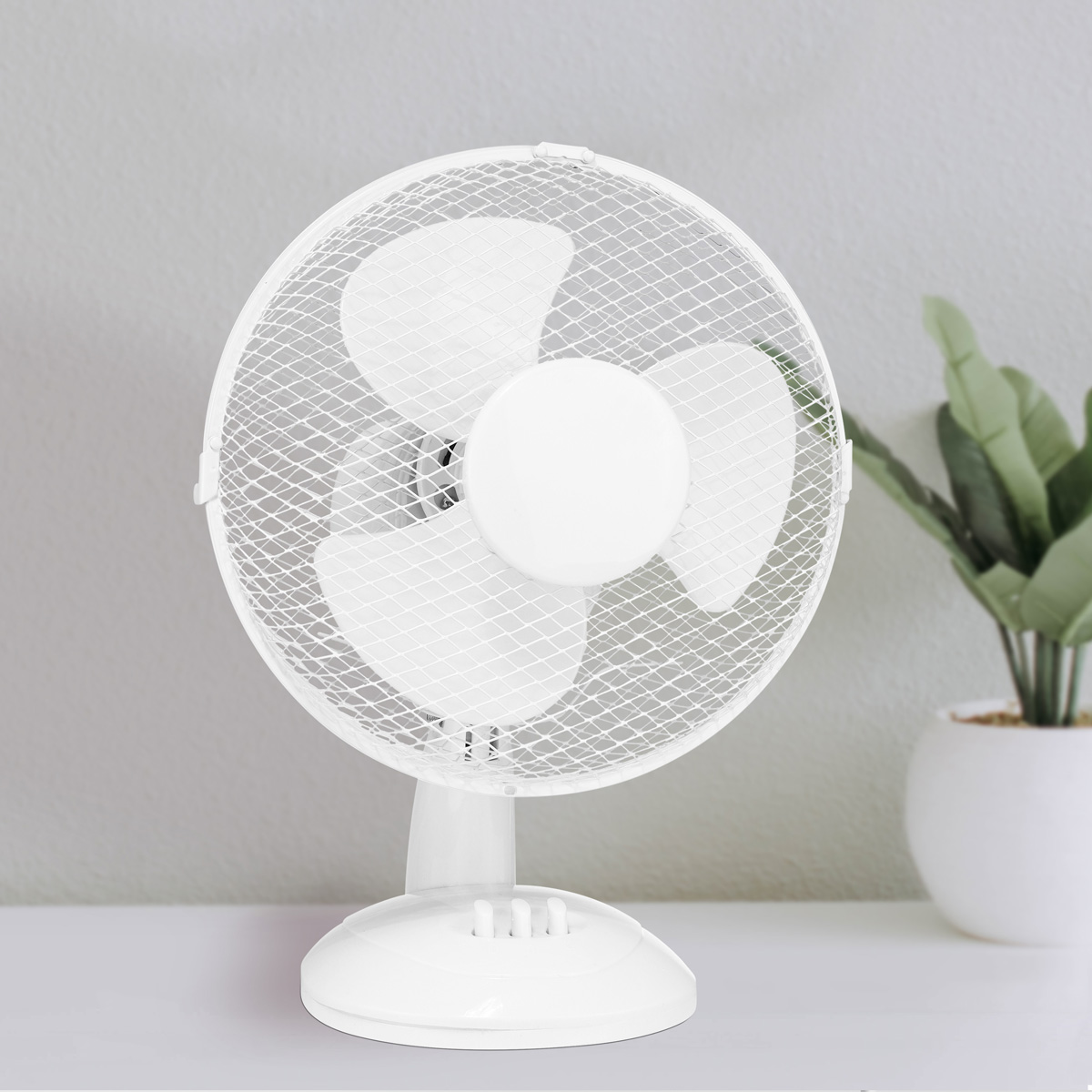 Tischventilator - Runder Standfuss - H: 22 cm - weiß Tischventilator - Runder Standfuss - H: 22 cm - weiß