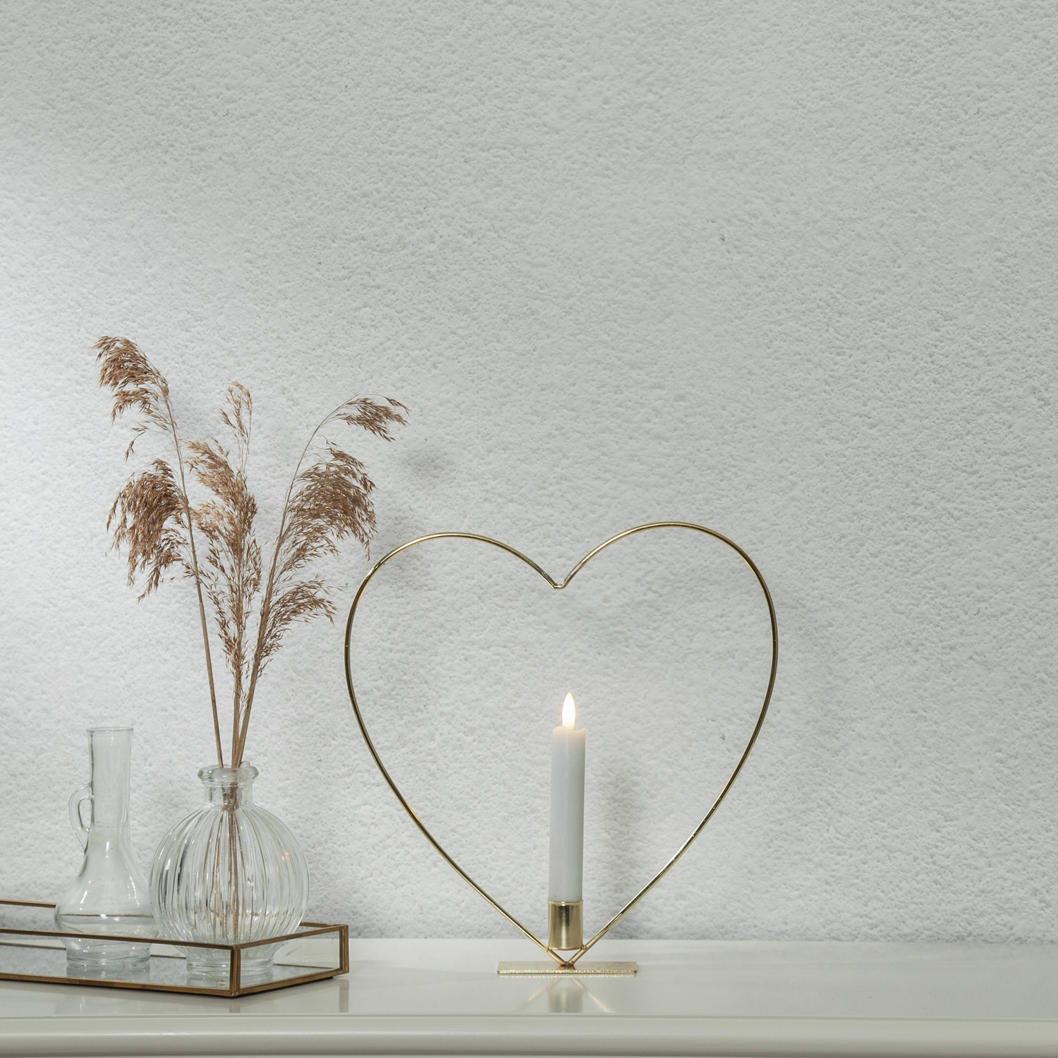 LED Stabkerzenhalter in Herzform inkl. Stabkerze - Metall - stehend - Batterie - Innen - gold LED Stabkerzenhalter in Herzform inkl. Stabkerze - Metall - stehend - Batterie - Innen - gold