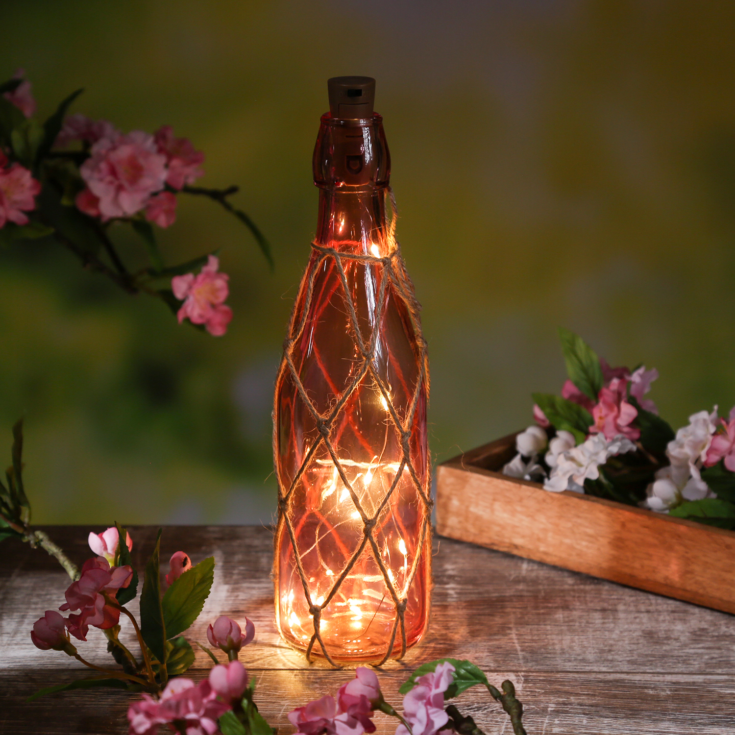 LED Dekoflasche mit Juteseil und LED Drahtlichterkette - Leuchtflasche - H: 28cm - dunkelrosa LED Dekoflasche mit Juteseil und LED Drahtlichterkette - Leuchtflasche - H: 28cm - dunkelrosa