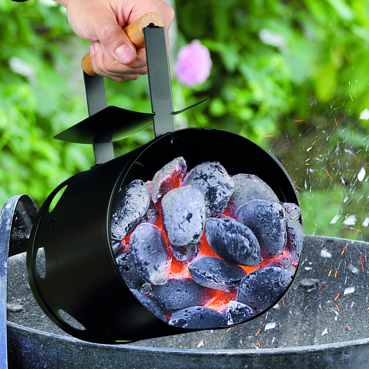 Anzündkamin Metall für Kohle und Briketts - Kohlestarter - D: 17cm, H: 27cm - Holzgriff