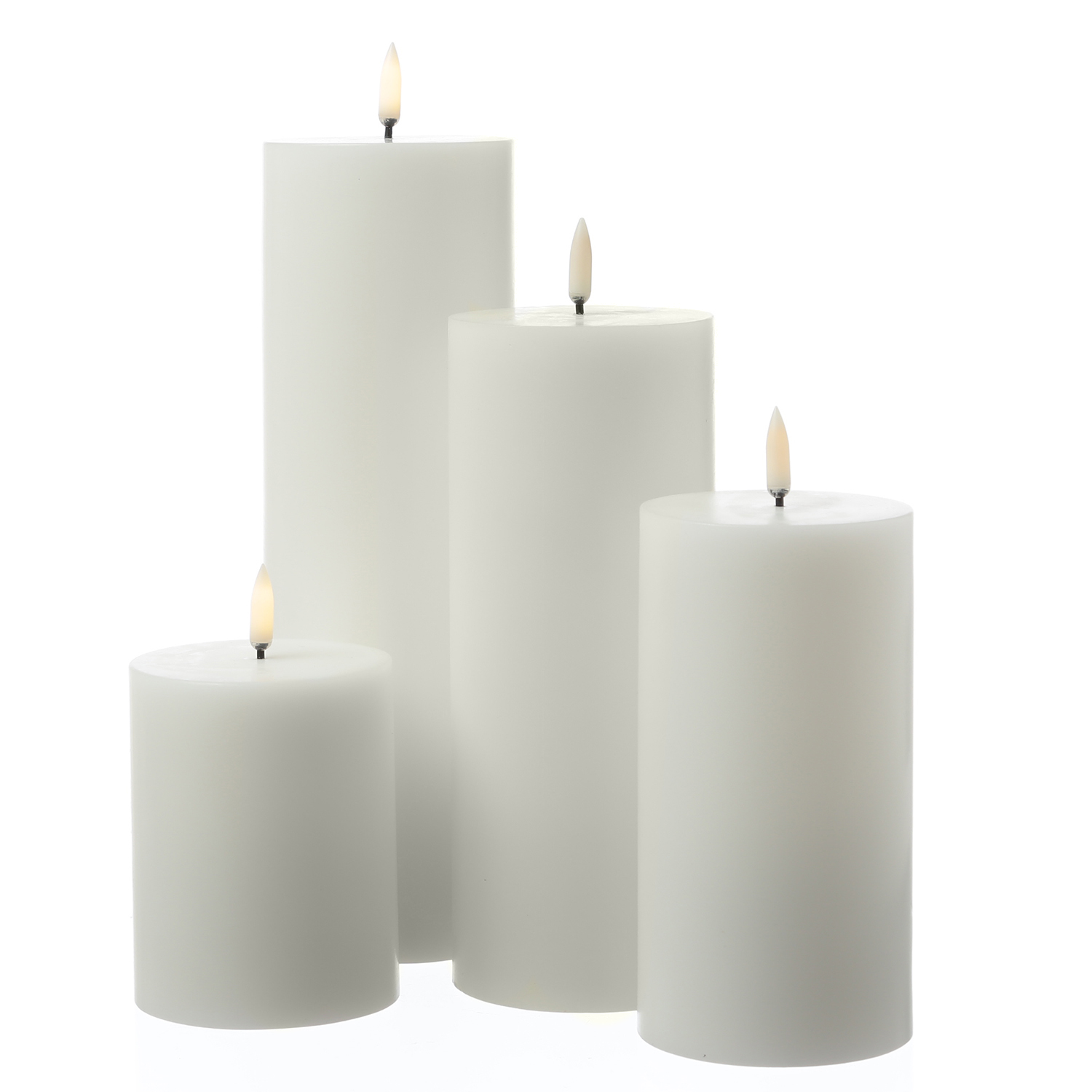 LED Kerze THEA - Echtwachs - 3D Flamme - H: 15cm - D: 7,8cm - Timer - bis zu 1000 Std. - weiß LED Kerze THEA - Echtwachs - 3D Flamme - H: 15cm - D: 7,8cm - Timer - bis zu 1000 Std. - weiß