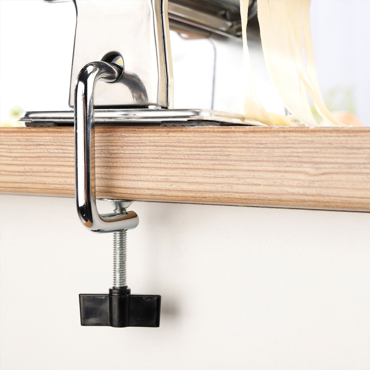 Nudelmaschine verchromt - verstellbarer Schneideaufsatz - für Spaghetti, Tagliatelle, Lasagneplatten