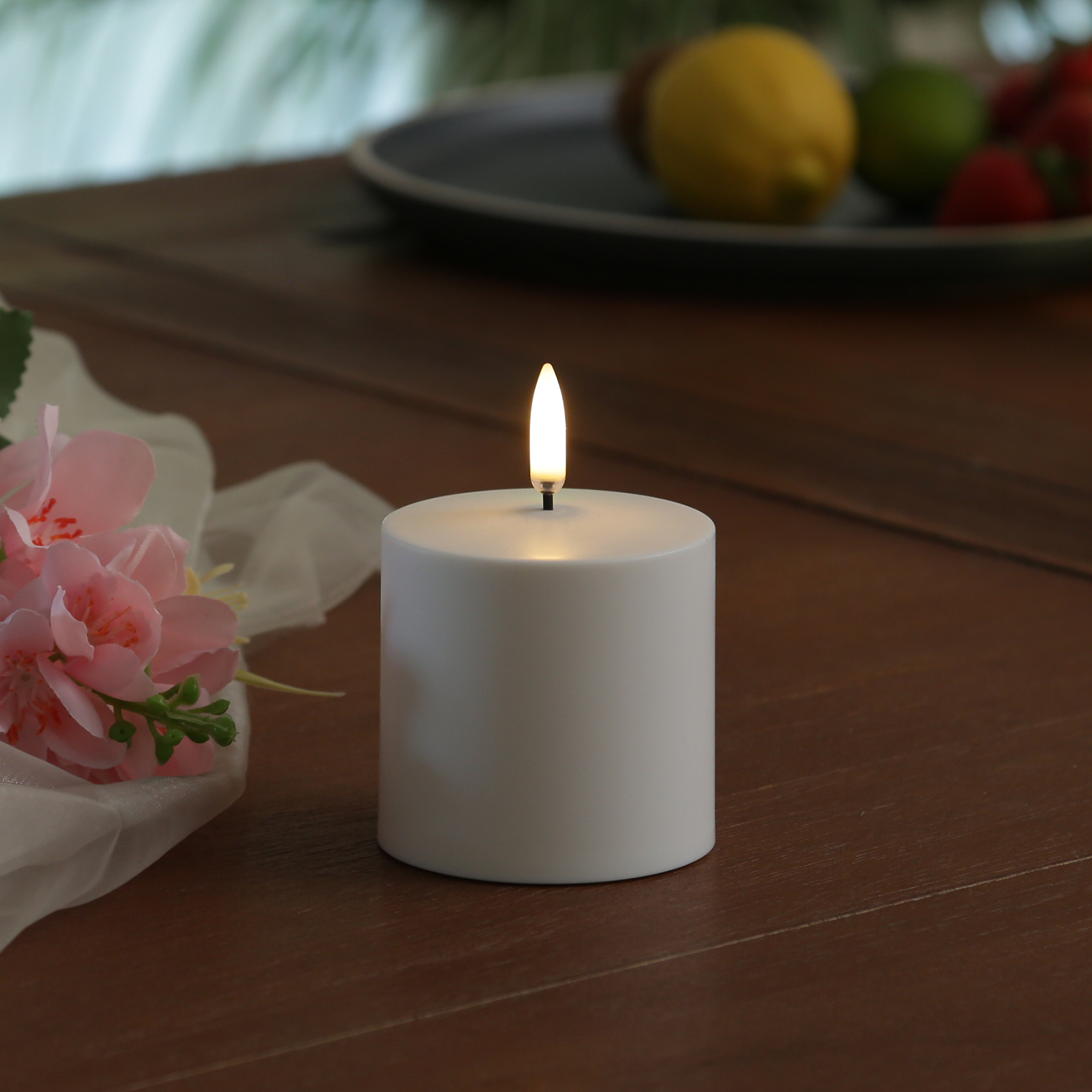 LED Kerze - wiederaufladbar - H: 6,8cm - D: 6,8cm - Timer - Kunststoff - weiß - für Außen LED Kerze - wiederaufladbar - H: 6,8cm - D: 6,8cm - Timer - Kunststoff - weiß - für Außen