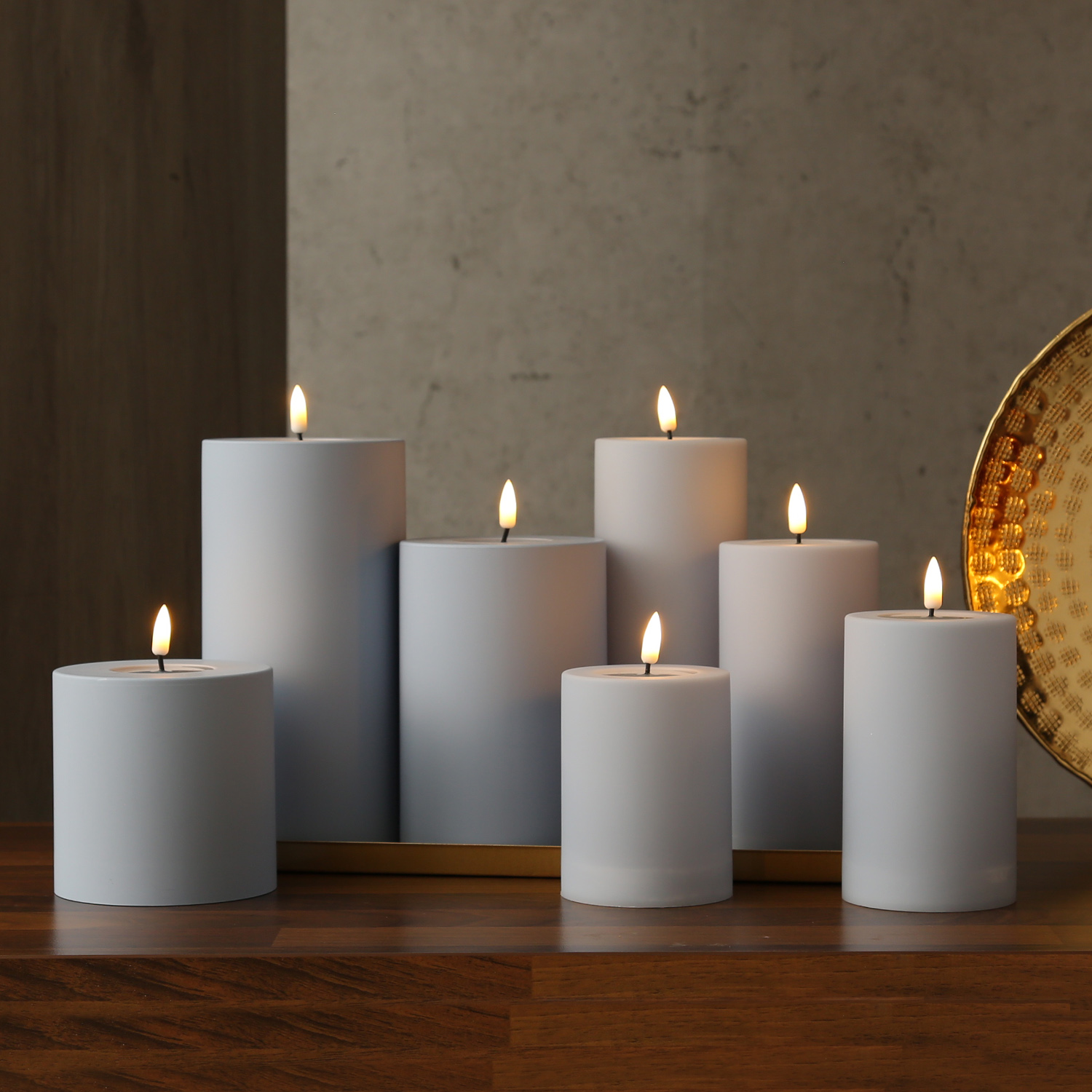 LED Stumpenkerze MIA - Kunststoff - realistische 3D Flamme - H: 20cm - outdoor - pastellblau LED Stumpenkerze MIA - Kunststoff - realistische 3D Flamme - H: 20cm - outdoor - pastellblau