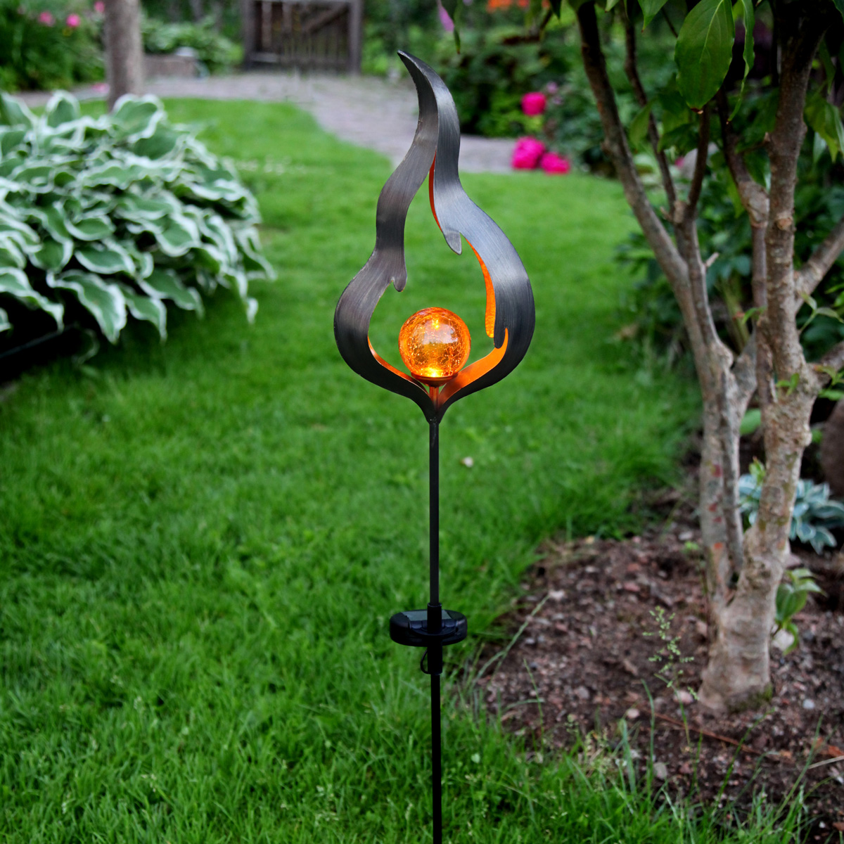 LED Solarstab "Feuer"- schwarz - amber LED - Glaskugel in Flamme - H: 85cm - Dämmerungssensor LED Solarstab "Feuer"- schwarz - amber LED - Glaskugel in Flamme - H: 85cm - Dämmerungssensor