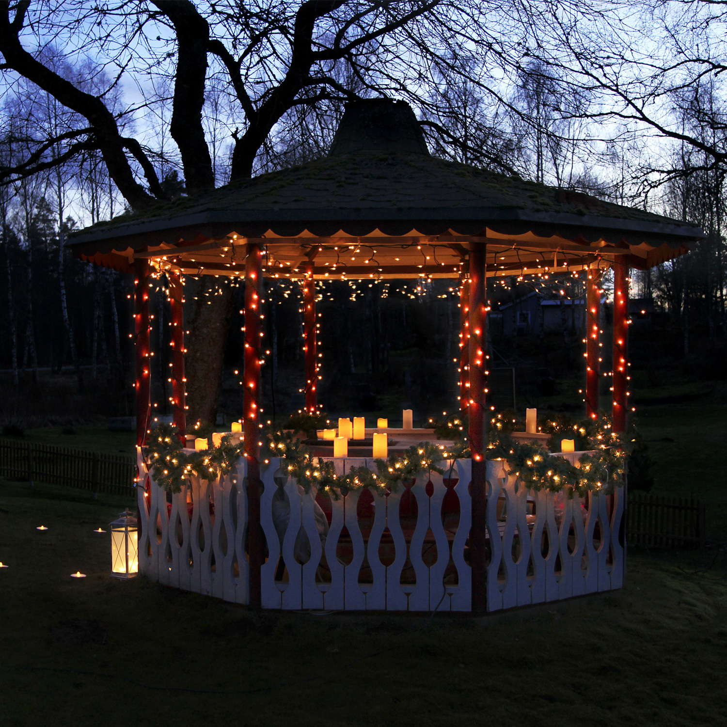 SYSTEM 24 KOMPLETT SET 30m - LED Lichtervorhang Eisregen Glitzereffekt - Icicle für Dachrinne SYSTEM 24 KOMPLETT SET 30m - LED Lichtervorhang Eisregen Glitzereffekt - Icicle für Dachrinne