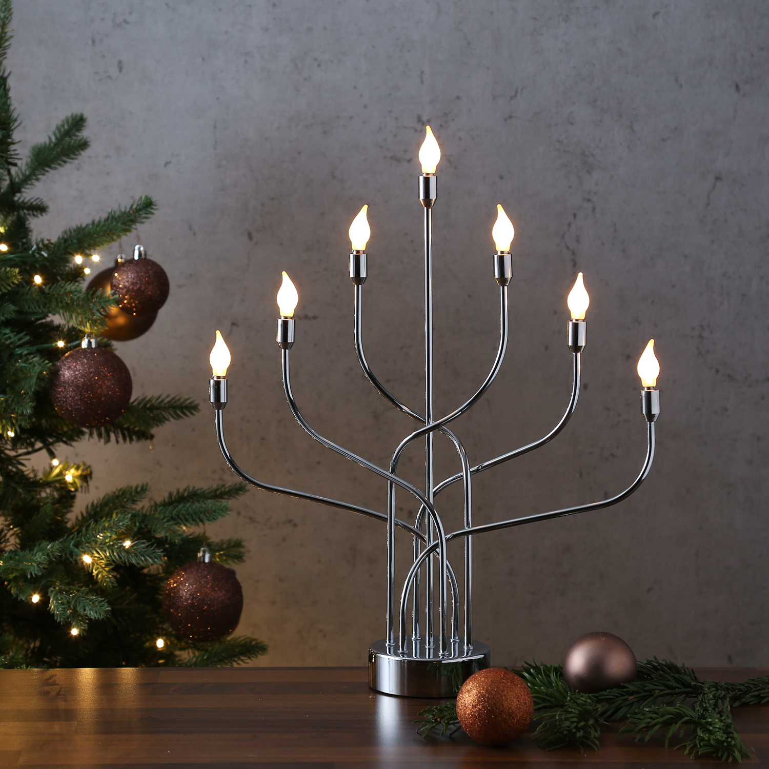 LED Fensterleuchter AURA - 7flammig - warmweiße LED - H: 46cm - Batteriebetrieb - Timer - silber LED Fensterleuchter AURA - 7flammig - warmweiße LED - H: 46cm - Batteriebetrieb - Timer - silber