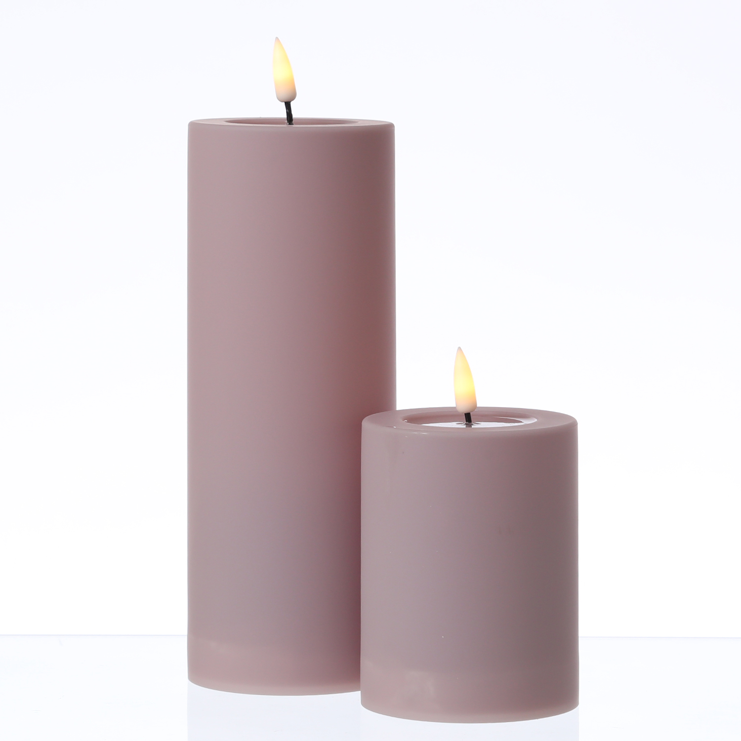 LED Stumpenkerze MIA - Kunststoff - realistische 3D Flamme - H: 10cm - outdoor - pastell lila LED Stumpenkerze MIA - Kunststoff - realistische 3D Flamme - H: 10cm - outdoor - pastell lila