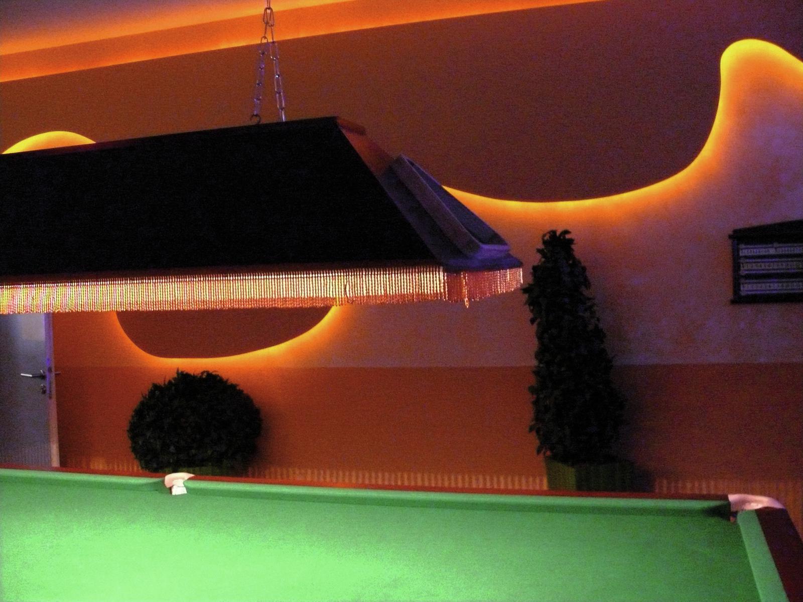 RUBBERLIGHT LED Lichtschlauch - Outdoor - RL1 - 324 LED - 9,00m - anschlussfertig - gelb RUBBERLIGHT LED Lichtschlauch - Outdoor - RL1 - 324 LED - 9,00m - anschlussfertig - gelb