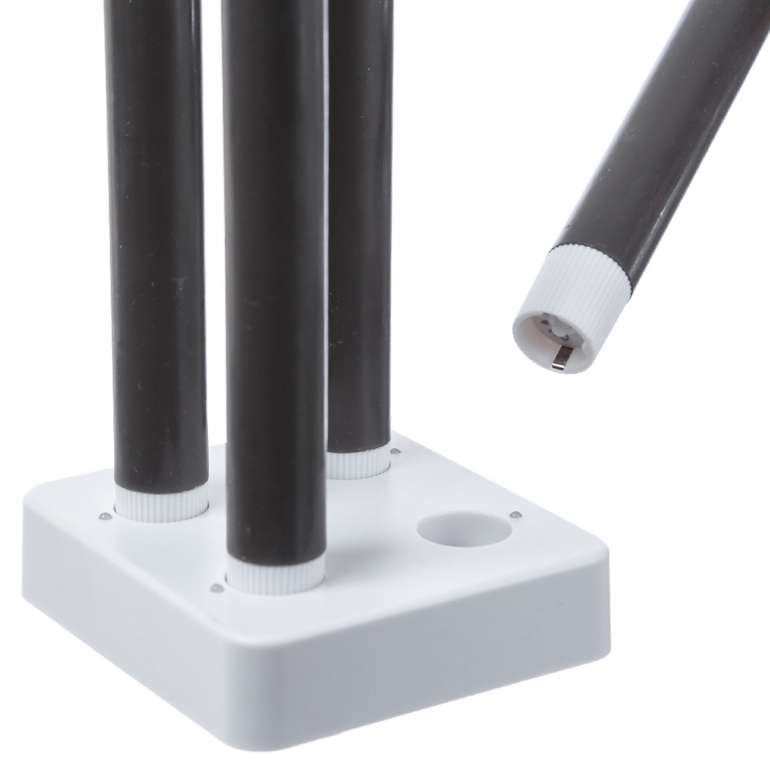 LED Stabkerzen LISA - Echtwachs - mit Ladestation - inkl. Fernbedienung - H: 25cm - grau - 4er Set LED Stabkerzen LISA - Echtwachs - mit Ladestation - inkl. Fernbedienung - H: 25cm - grau - 4er Set