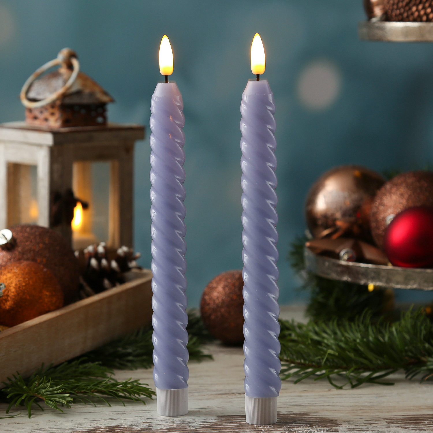 LED Stabkerzen SWIRL - Echtwachs - flackernde 3D Flamme - H: 25cm - Timer - flieder - 2er Set LED Stabkerzen SWIRL - Echtwachs - flackernde 3D Flamme - H: 25cm - Timer - flieder - 2er Set