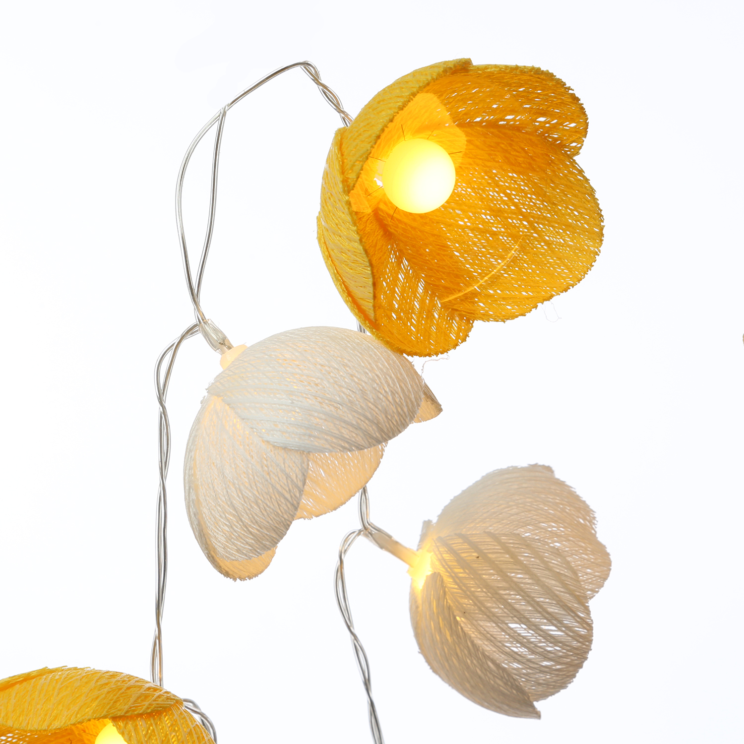 LED Lichterkette Blumen - 15 weiße u. gelbe Blüten - Batterie/Timer - L: 1,4m - Innen/Außen