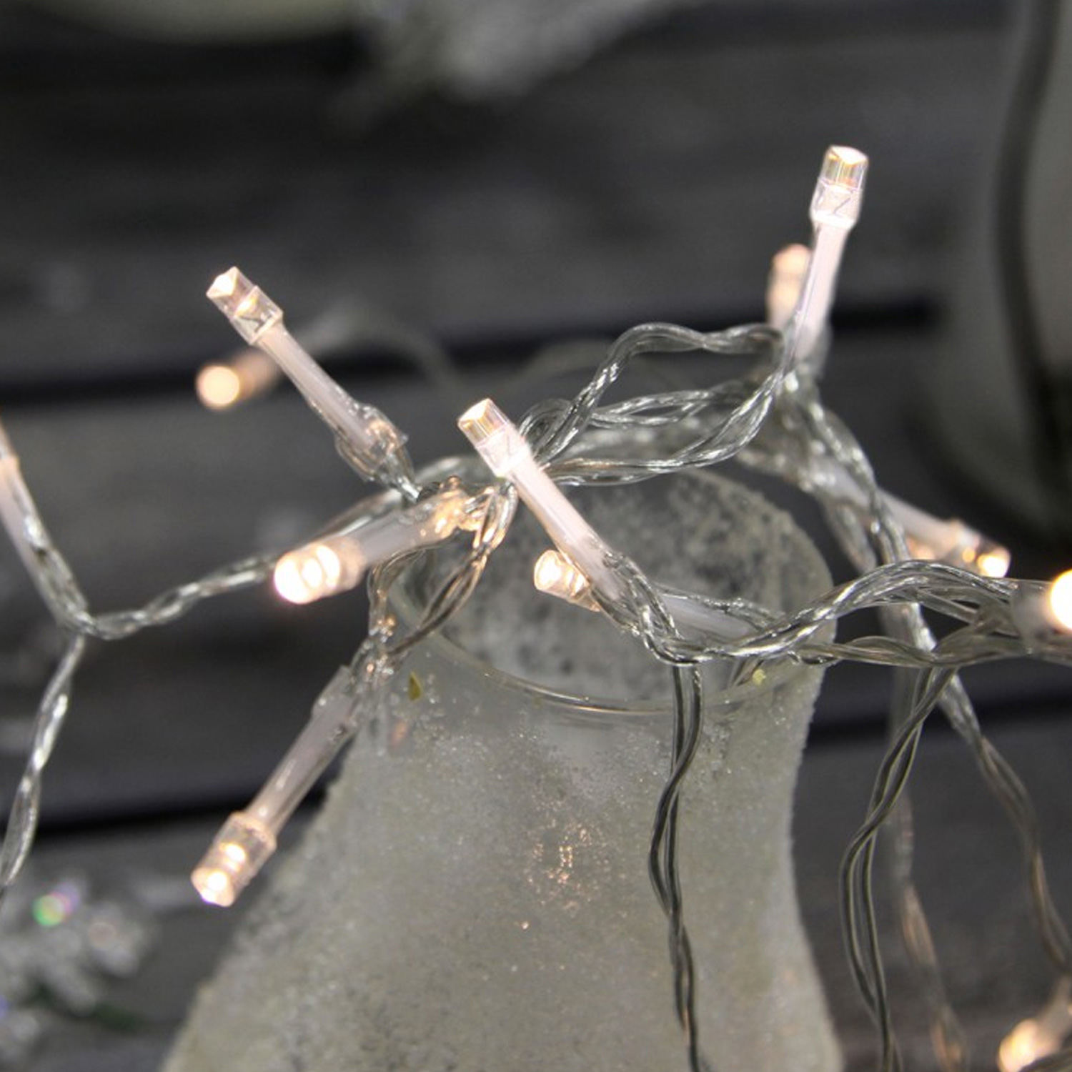 LED Lichterkette - 50 Hellweiße LED - L: 7,5m - Batterie  - Indoor - transparentes Kabel LED Lichterkette - 50 Hellweiße LED - L: 7,5m - Batterie  - Indoor - transparentes Kabel