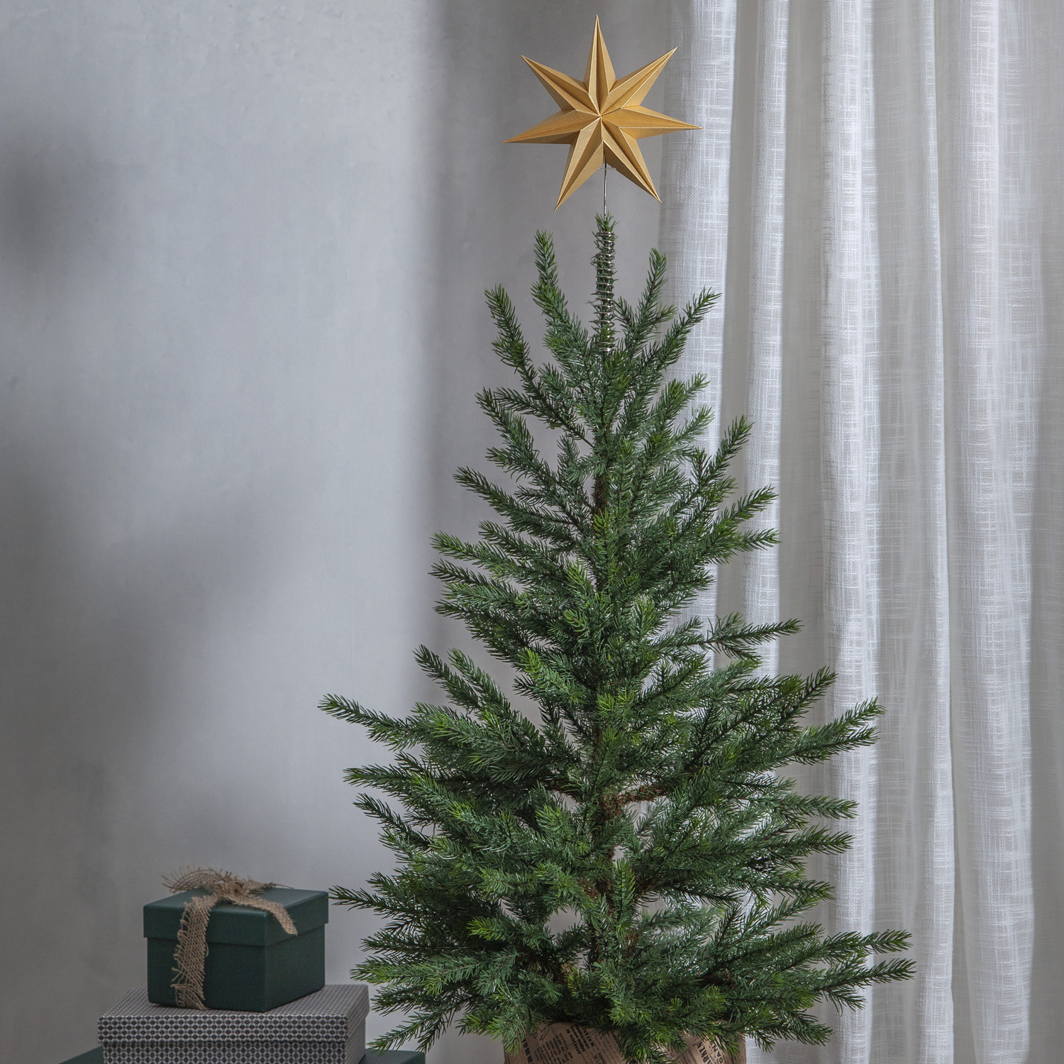 LED Baumspitze Papierstern Isa - 7-zackig - H: 33cm - D: 21cm - gold LED Baumspitze Papierstern Isa - 7-zackig - H: 33cm - D: 21cm - gold
