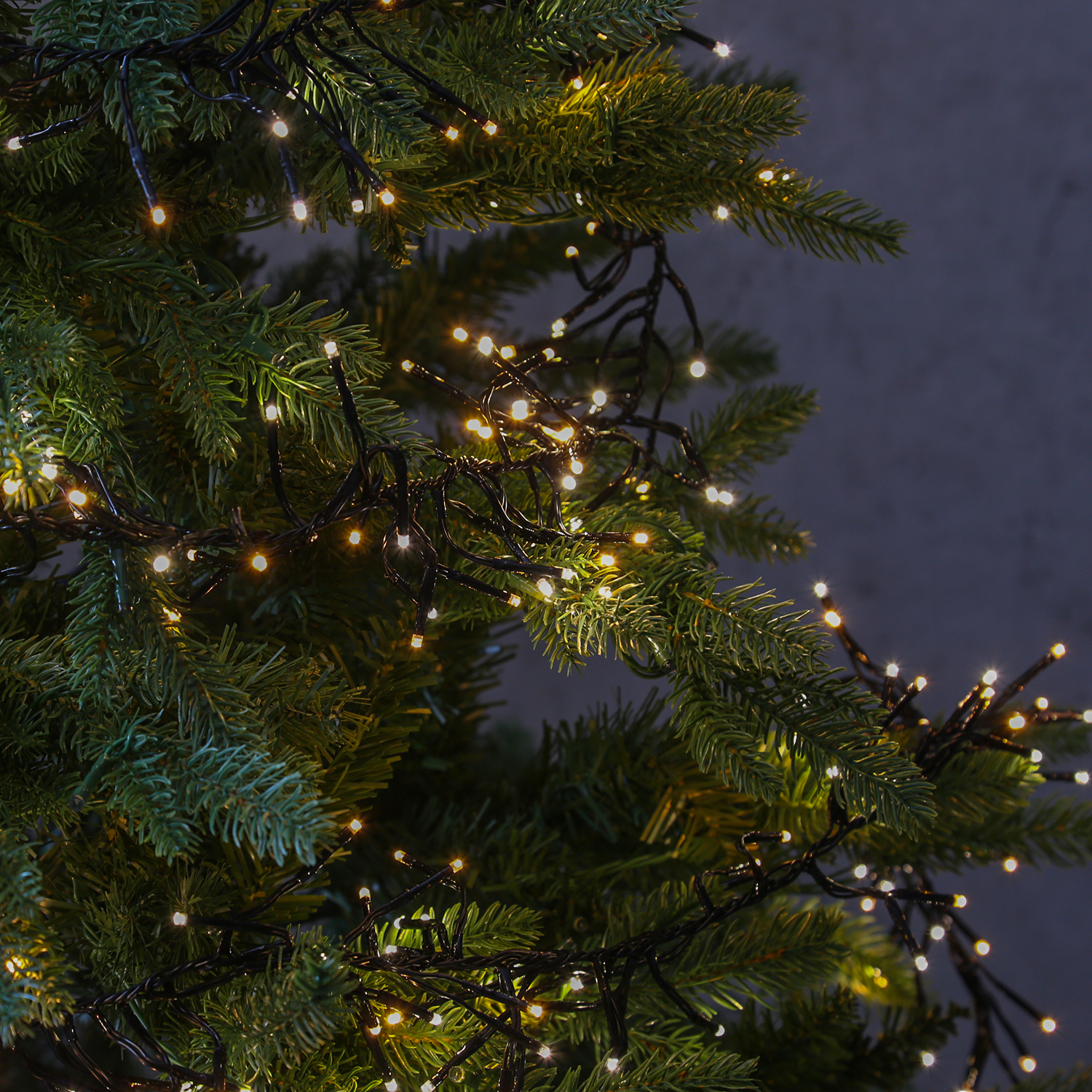 Weihnachtsbaum Lichterkette außen