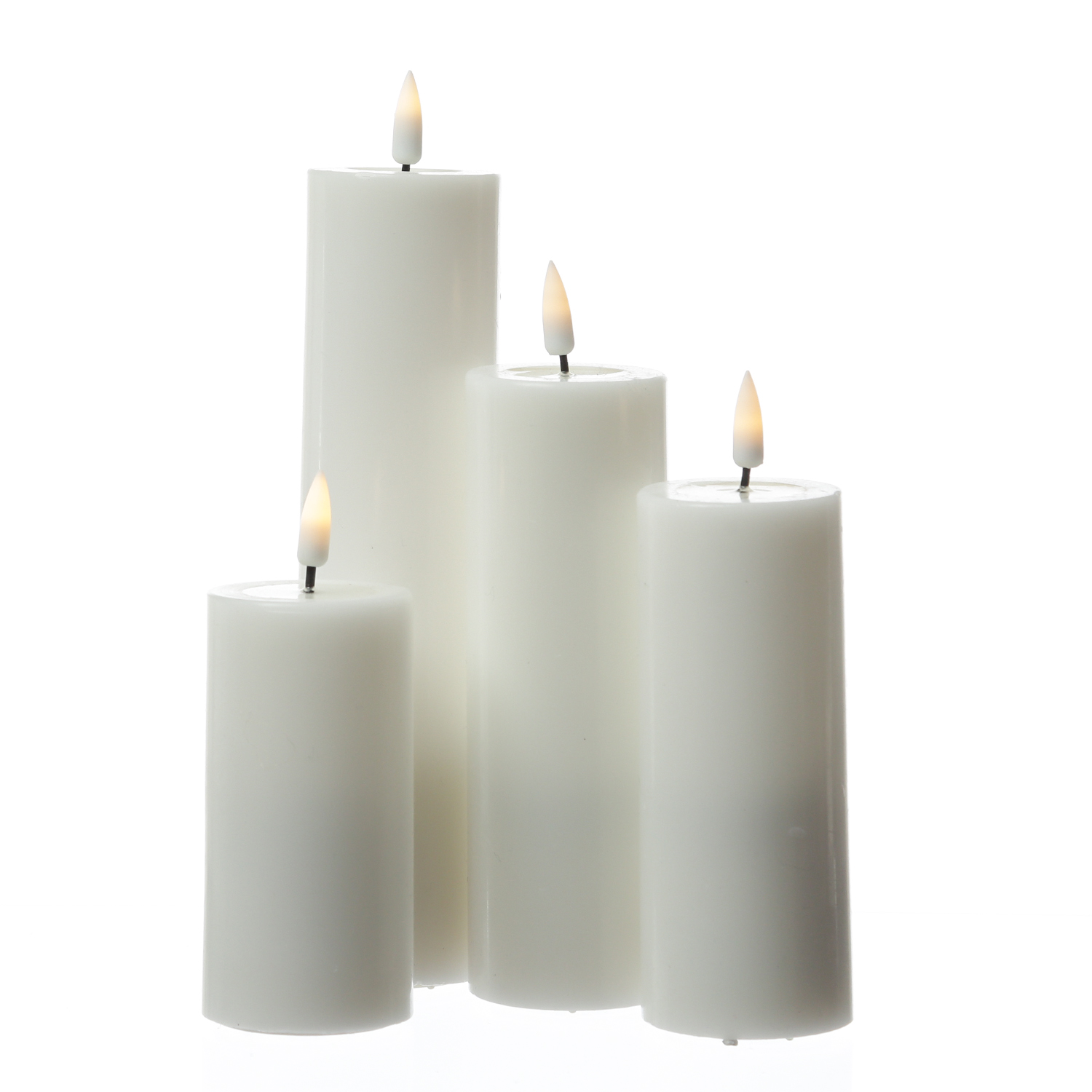 LED Stumpenkerze MIA - Echtwachs - realistische 3D Flamme - D: 5cm - H: 20cm - Batterie - weiß LED Stumpenkerze MIA - Echtwachs - realistische 3D Flamme - D: 5cm - H: 20cm - Batterie - weiß