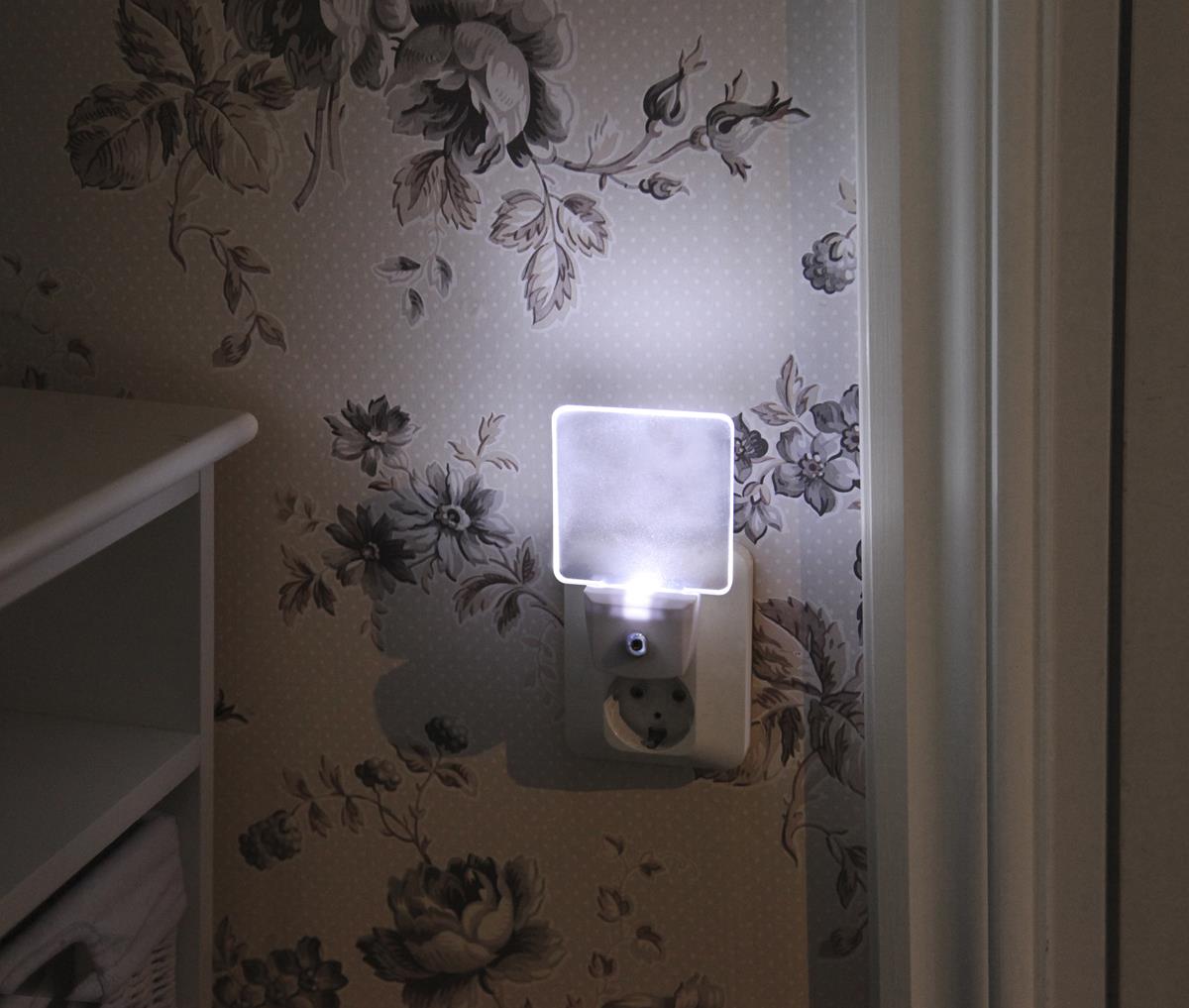 Nachtlicht LED SENSOR - kaltweiss - 0,5W - 5lm - EUROStecker Nachtlicht LED SENSOR - kaltweiss - 0,5W - 5lm - EUROStecker