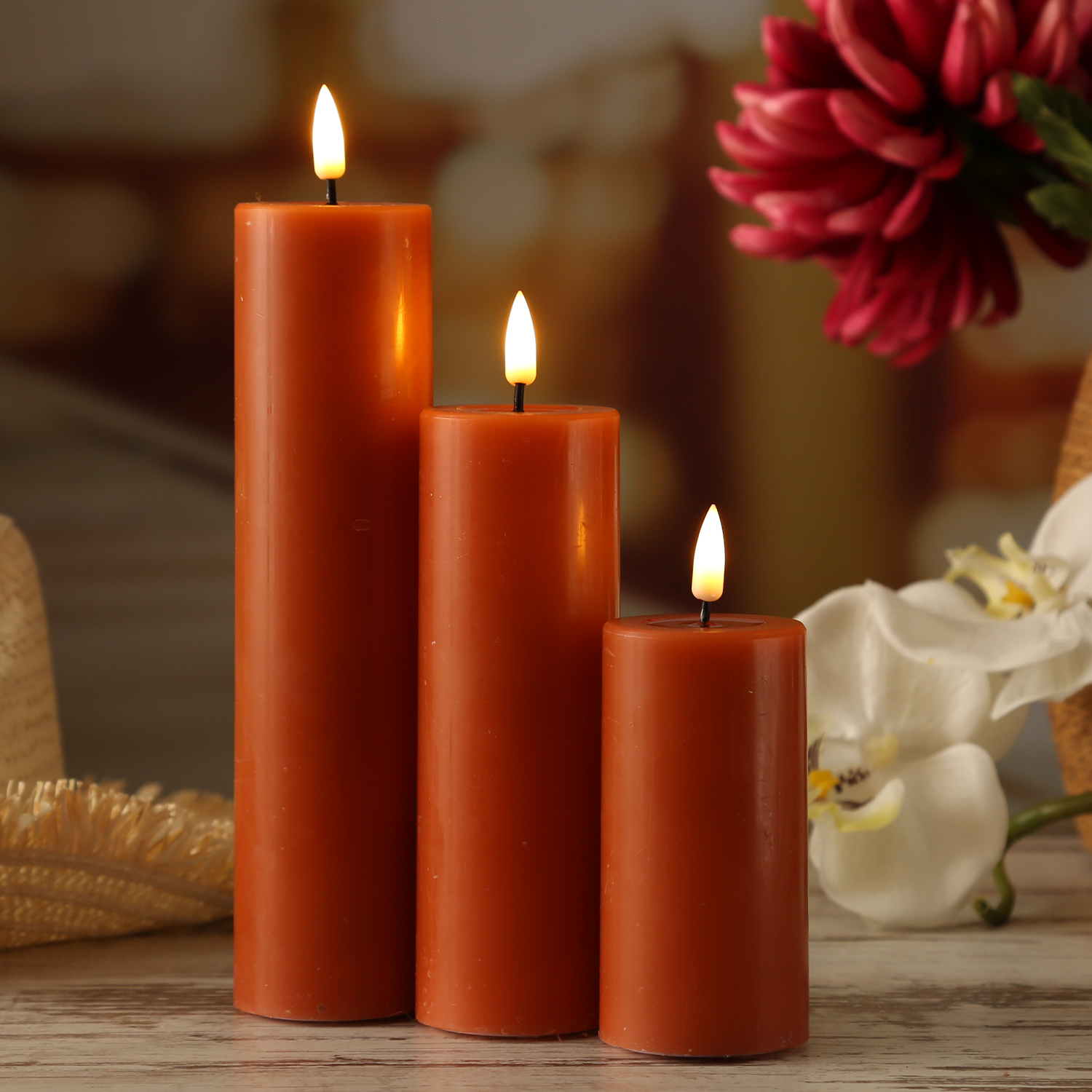 LED Stumpenkerze MIA - Echtwachs - realistische 3D Flamme - H: 20cm - D: 5cm - orange LED Stumpenkerze MIA - Echtwachs - realistische 3D Flamme - H: 20cm - D: 5cm - orange