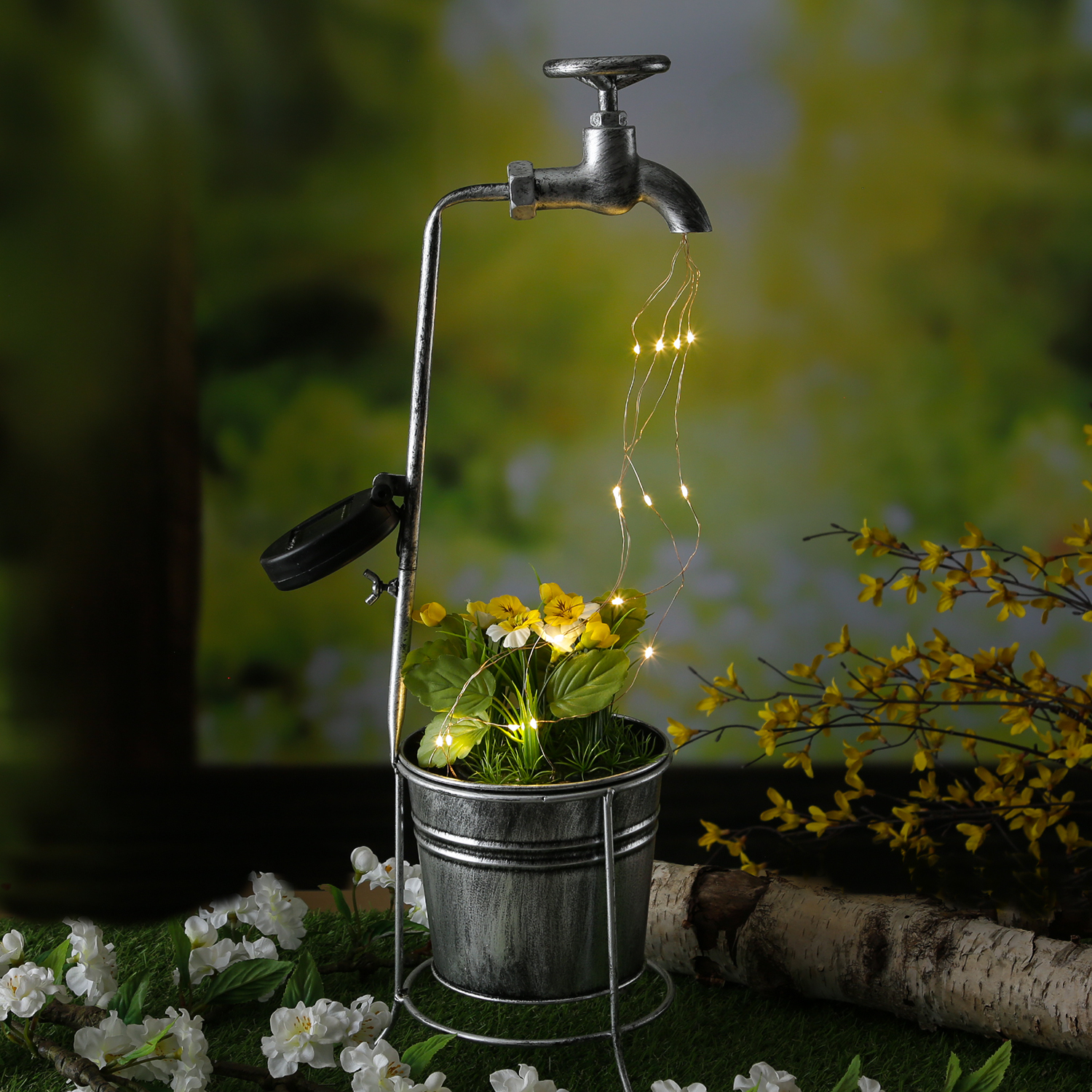 LED Solar Wasserhahn mit Blumentopf - Deko Balkon/Gartenbeleuchtung - H: 60cm - Sensor