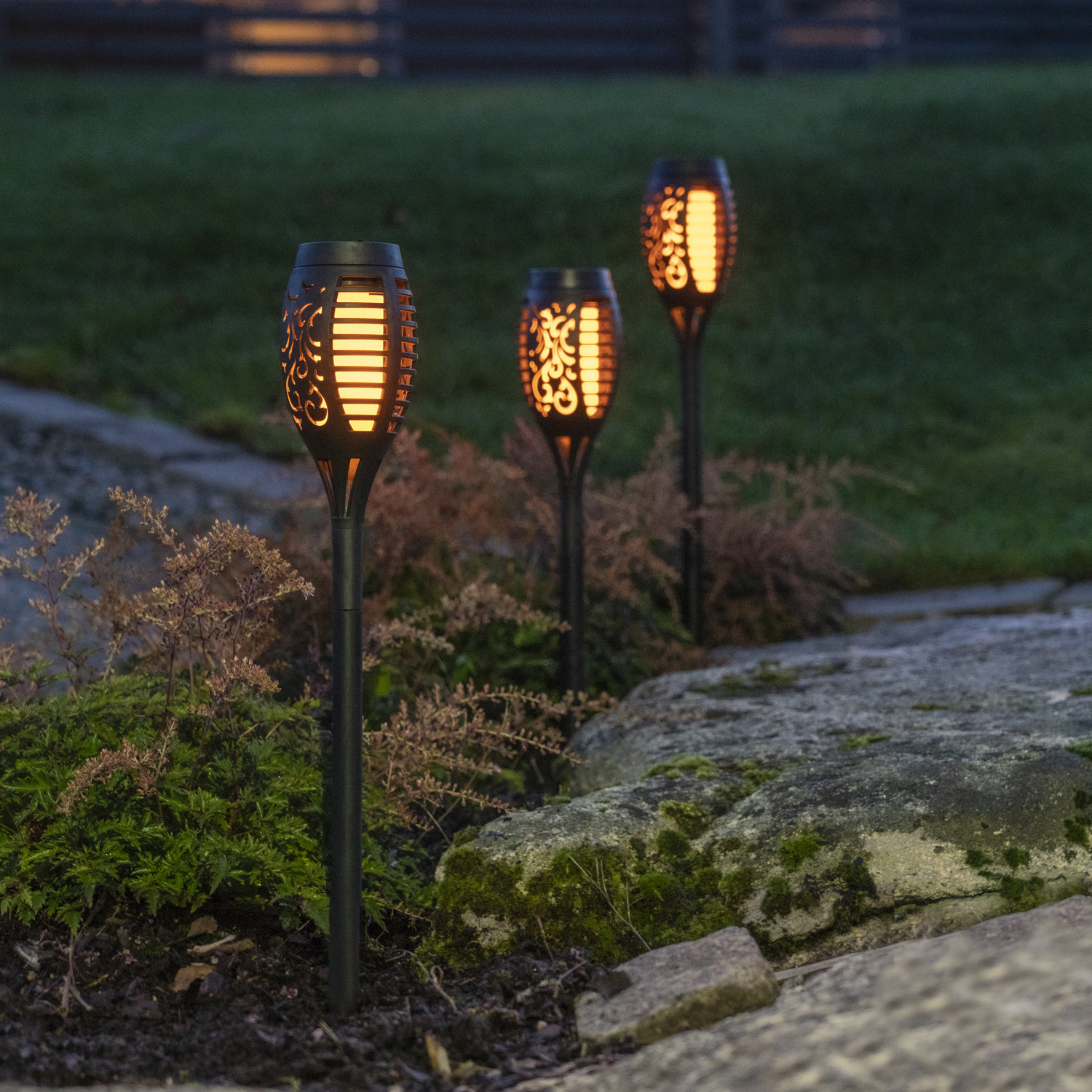 LED Solar Fackel - Gartenfackel - simulierter Flammeneffekt - H: 21cm - Lichtsensor - 4 Stück