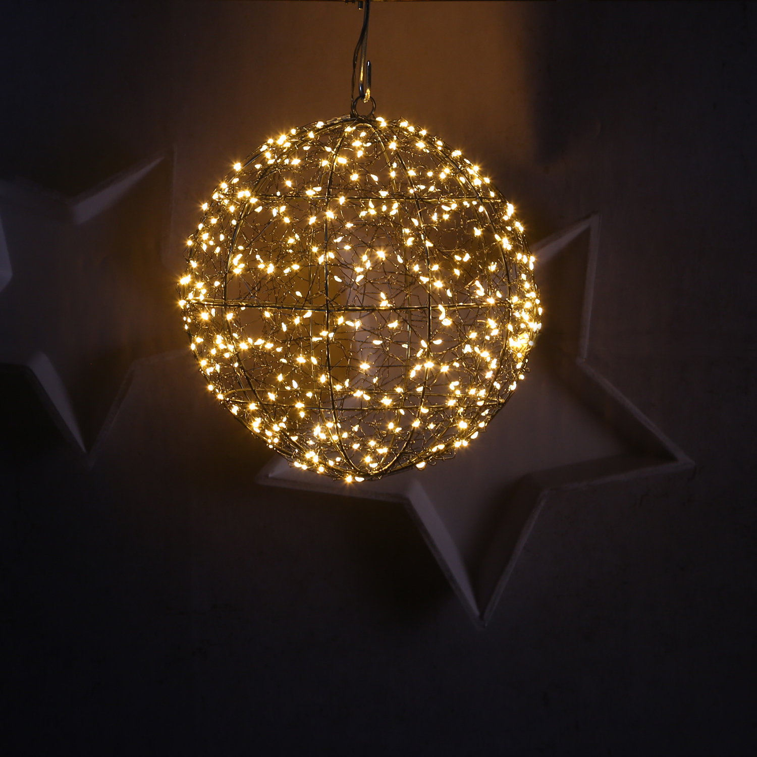LED Drahtkugel - Leuchtkugel - 400 bernsteinfarbene LED - Timer - D: 28cm - für Innen/Außen