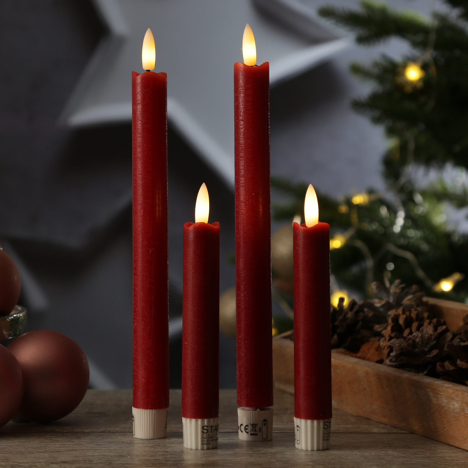 LED Stabkerzen LINA - Rustik-Optik - Echtwachs - flackernd  - H: 24,5cm - Timer - rot - 2er Set LED Stabkerzen LINA - Rustik-Optik - Echtwachs - flackernd  - H: 24,5cm - Timer - rot - 2er Set