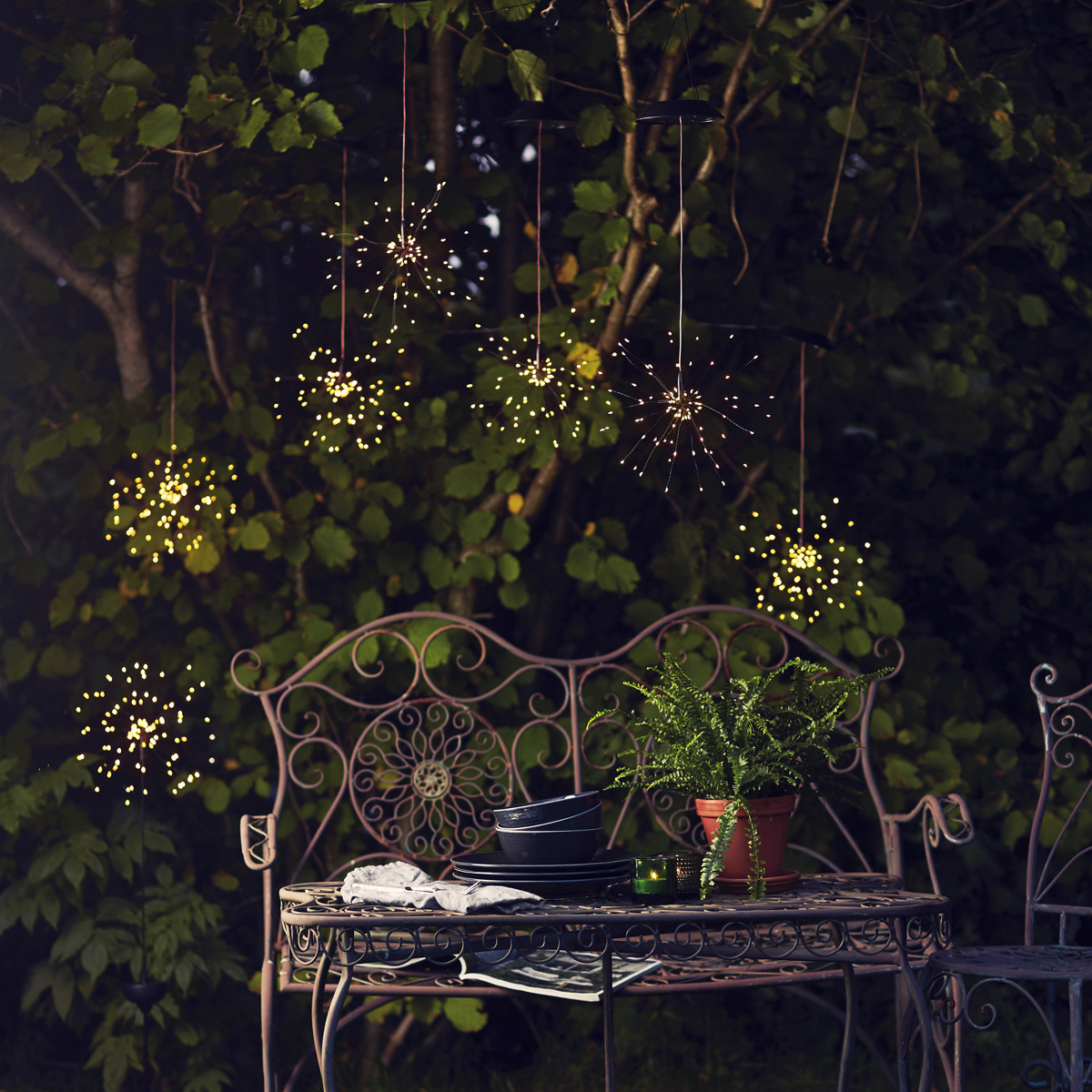 LED Solarstab "Firework" Gartendeko - 90 warmweiße LED - H: 100cm - Dämmerungssensor LED Solarstab "Firework" Gartendeko - 90 warmweiße LED - H: 100cm - Dämmerungssensor